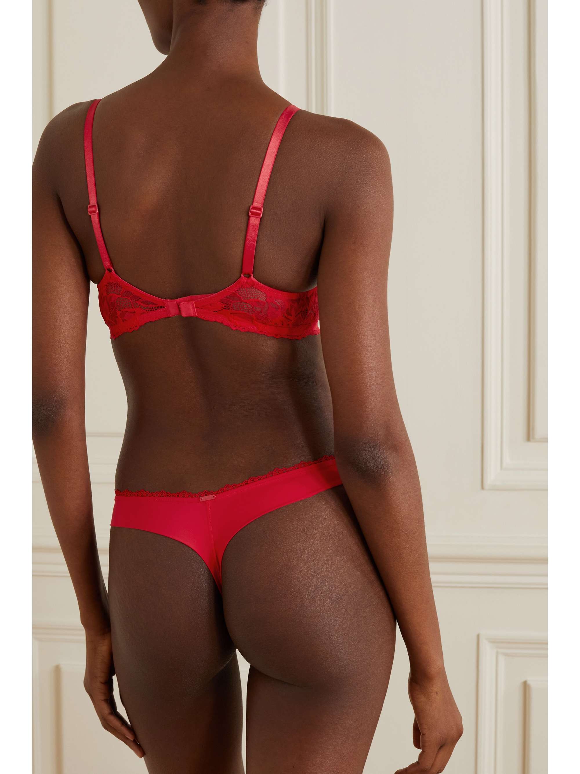 CK ONE Seductive Comfort lace underwired plunge bra