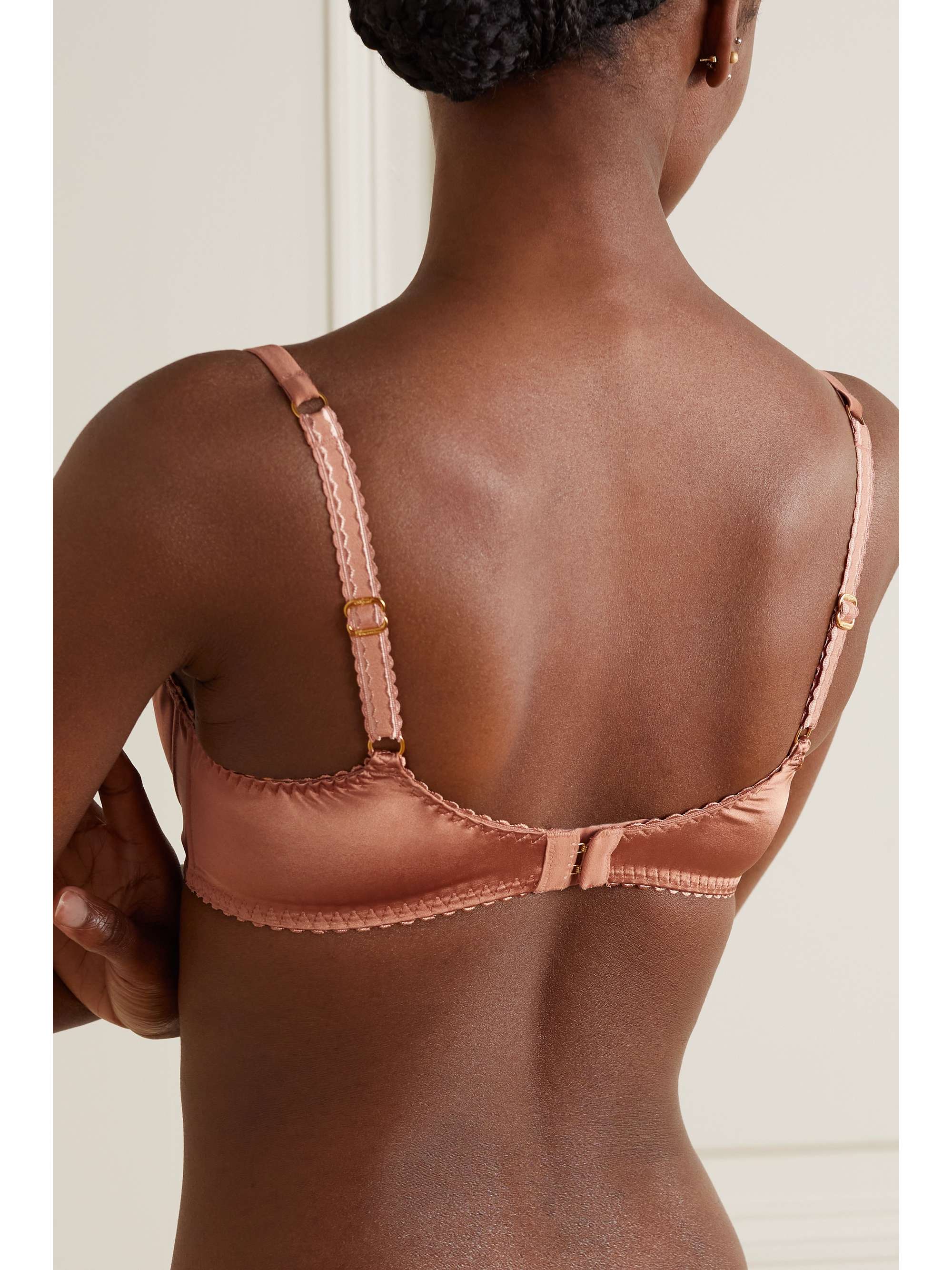 AGENT PROVOCATEUR Molly Leavers lace-trimmed stretch-silk satin underwired bra