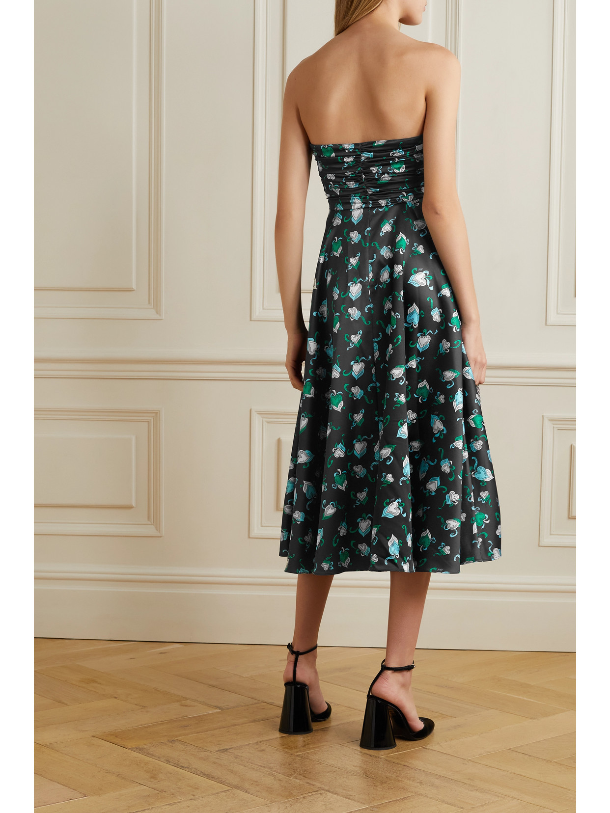 HVN KARLA STRAPLESS RUCHED PRINTED SATIN MIDI DRESS