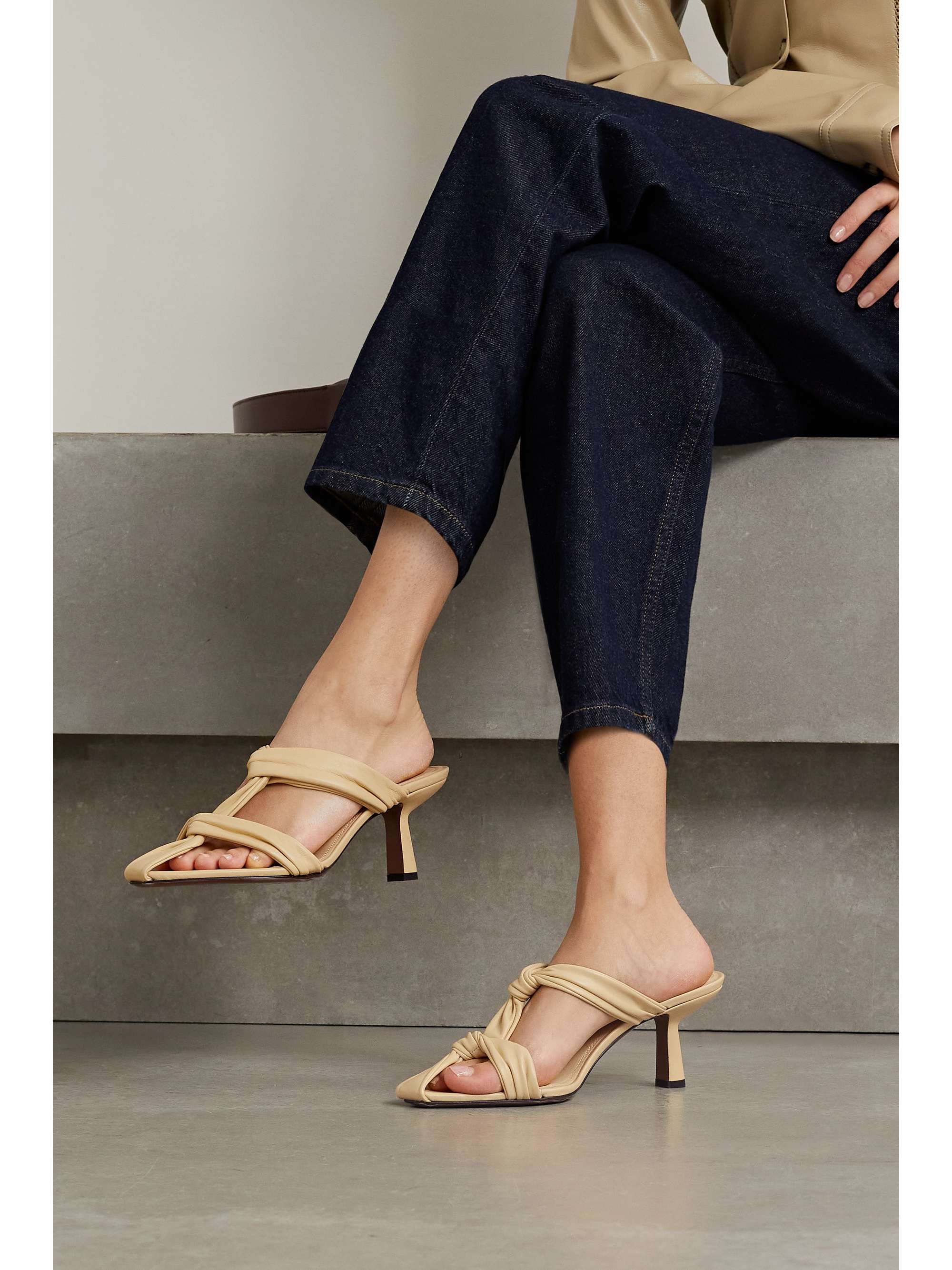 NEOUS Proxima twisted leather sandals