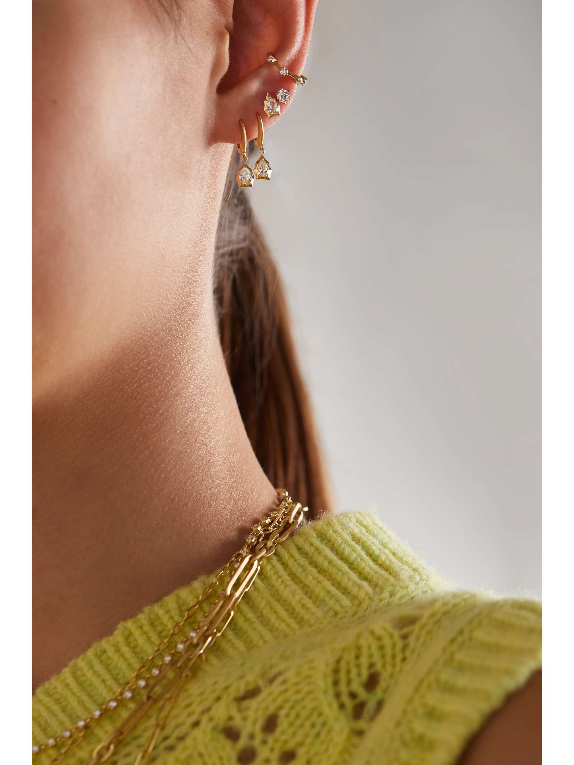 JADE TRAU Envoy Creolen aus 18 Karat Gold mit Diamanten