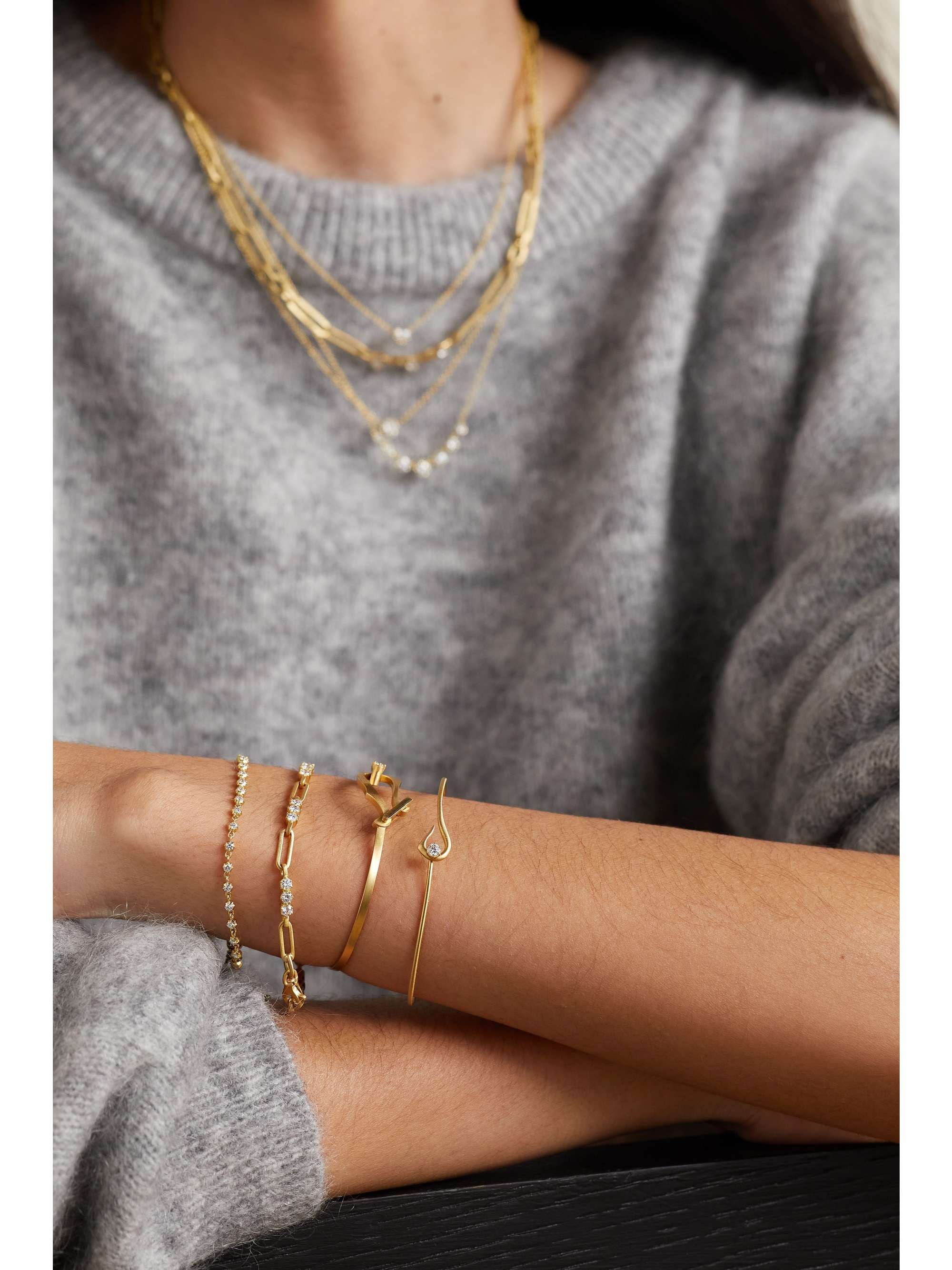 JADE TRAU Penelope Armreif aus 18 Karat Gold mit Diamant