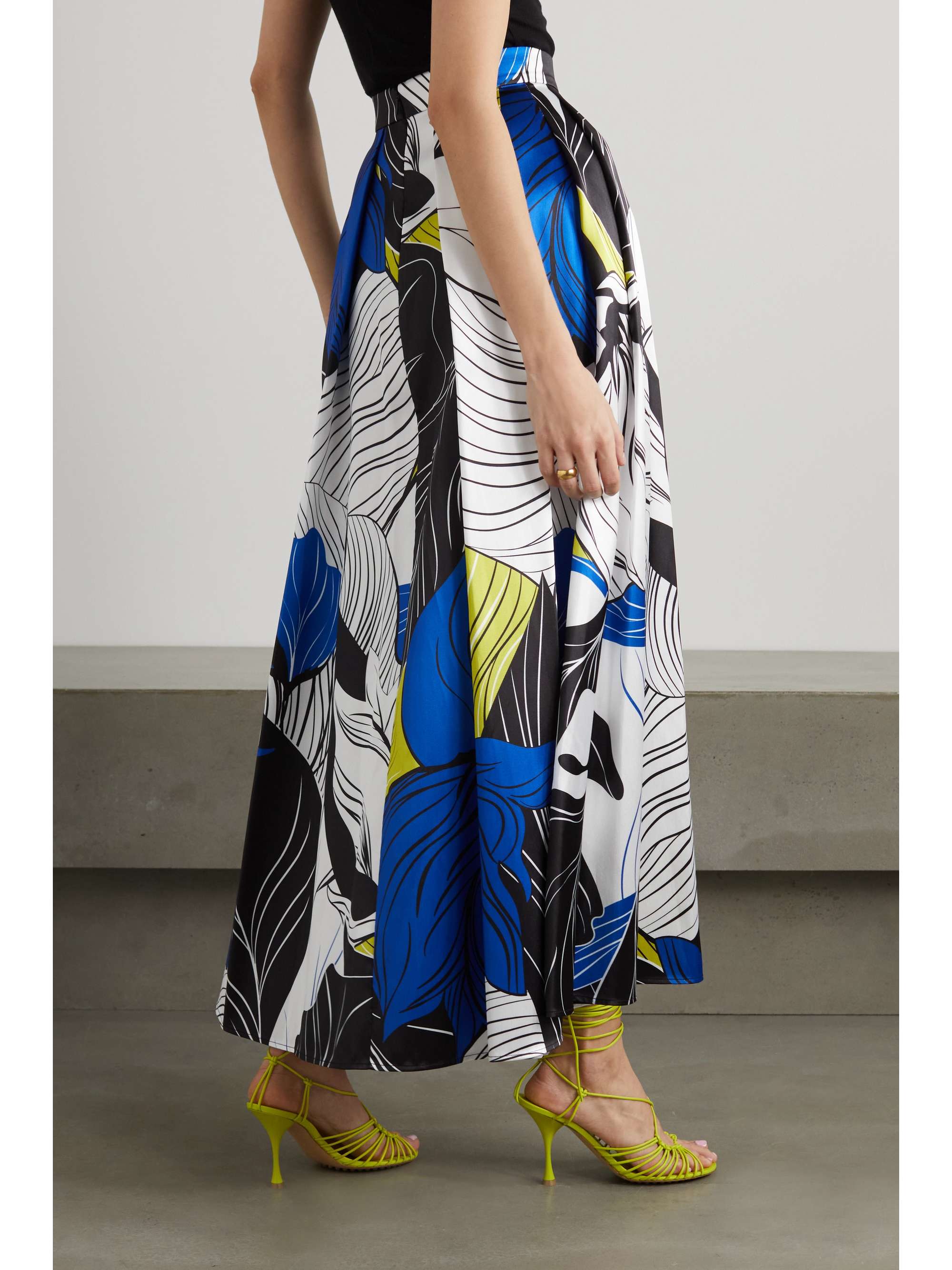 ELIE SAAB Pleated printed mikado maxi skirt | NET-A-PORTER