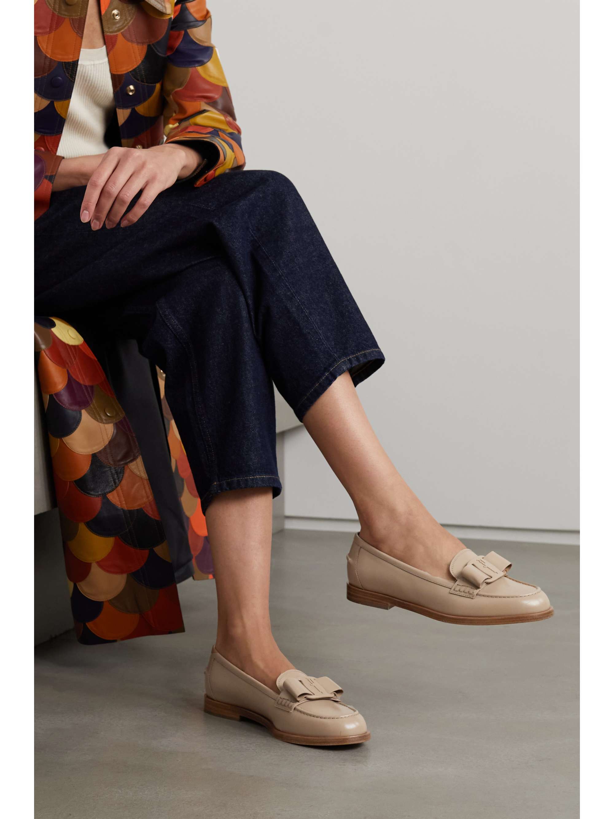 FERRAGAMO Vivaldo bow-detailed leather loafers