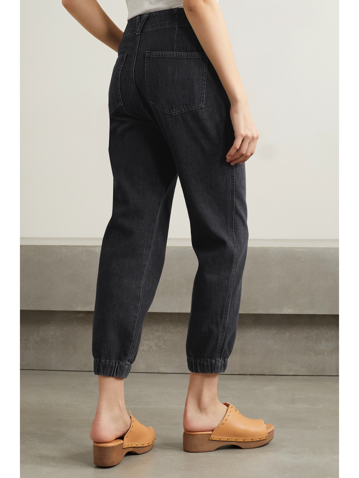 Veronica Beard Bolton High Waist Nonstretch Jogger Jeans In Black