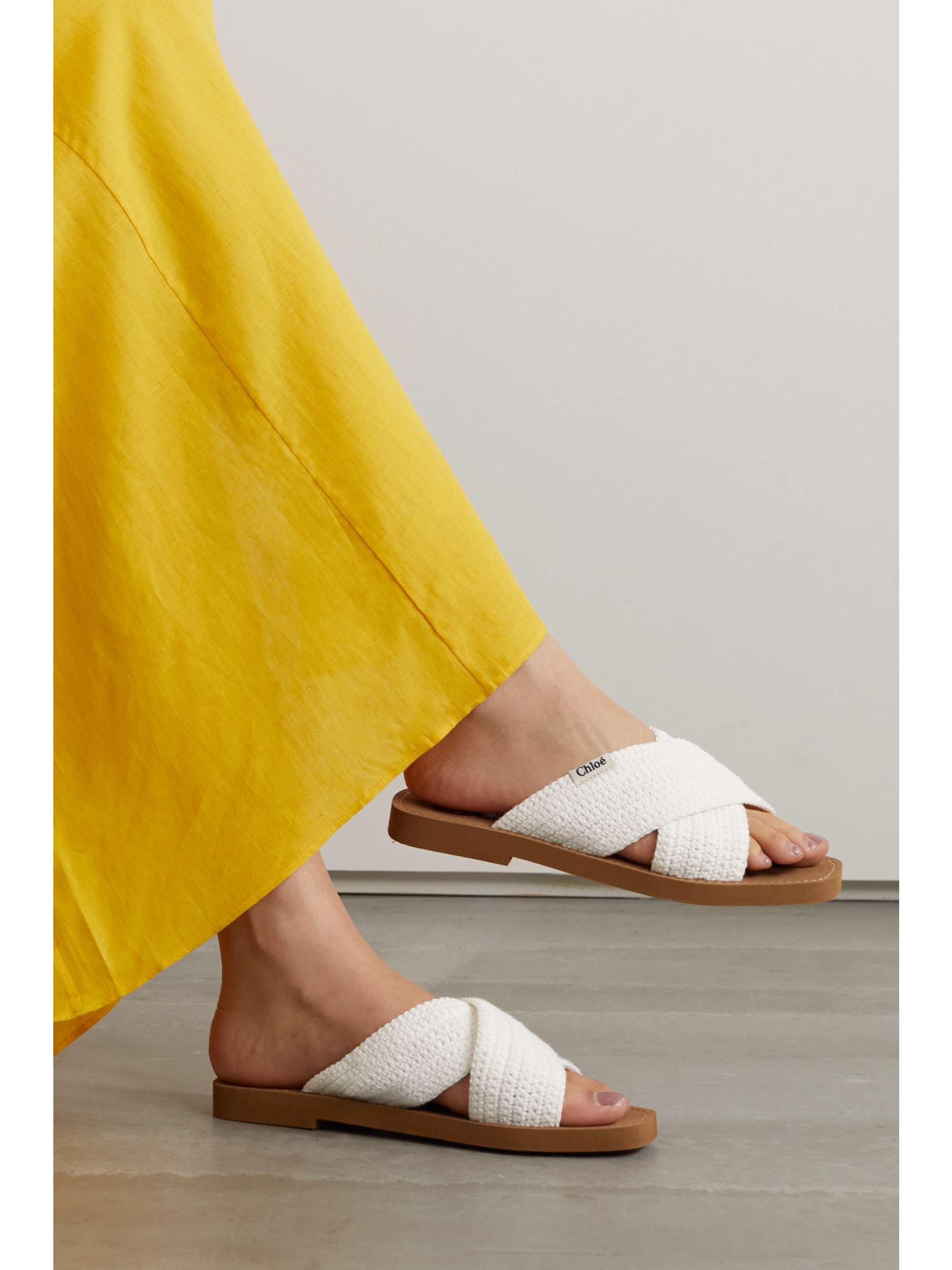 chloe woody slides white