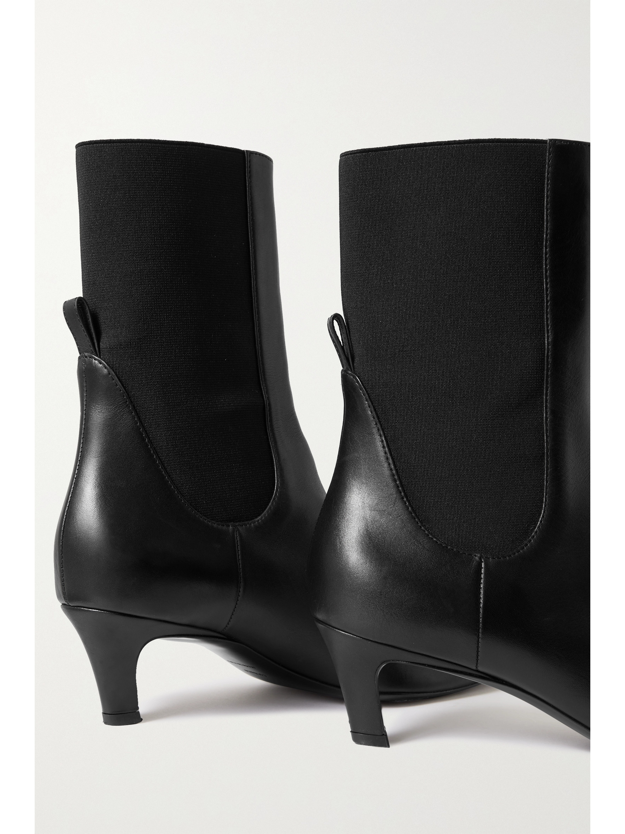 TOTEME The Mid Heel leather Chelsea boots thumbnail