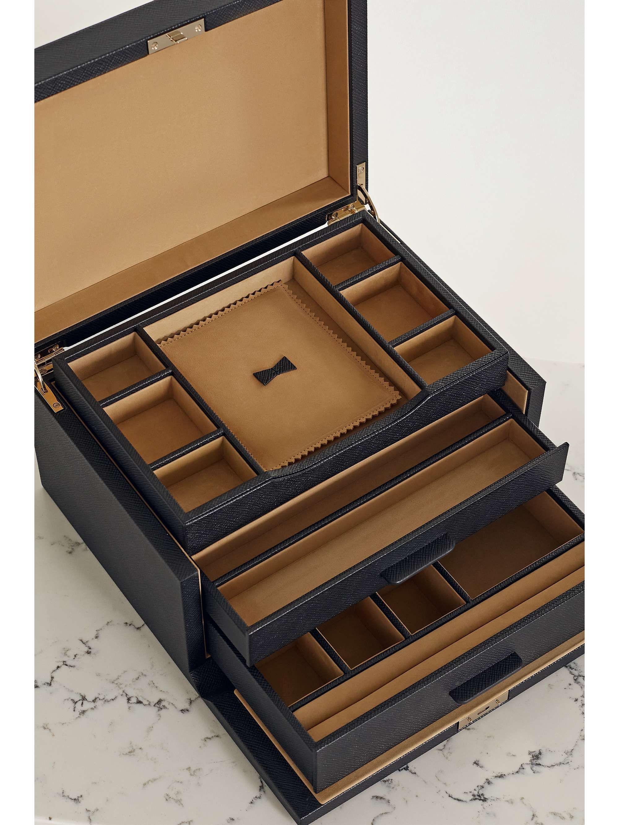 Jewelry Box With Jewelry