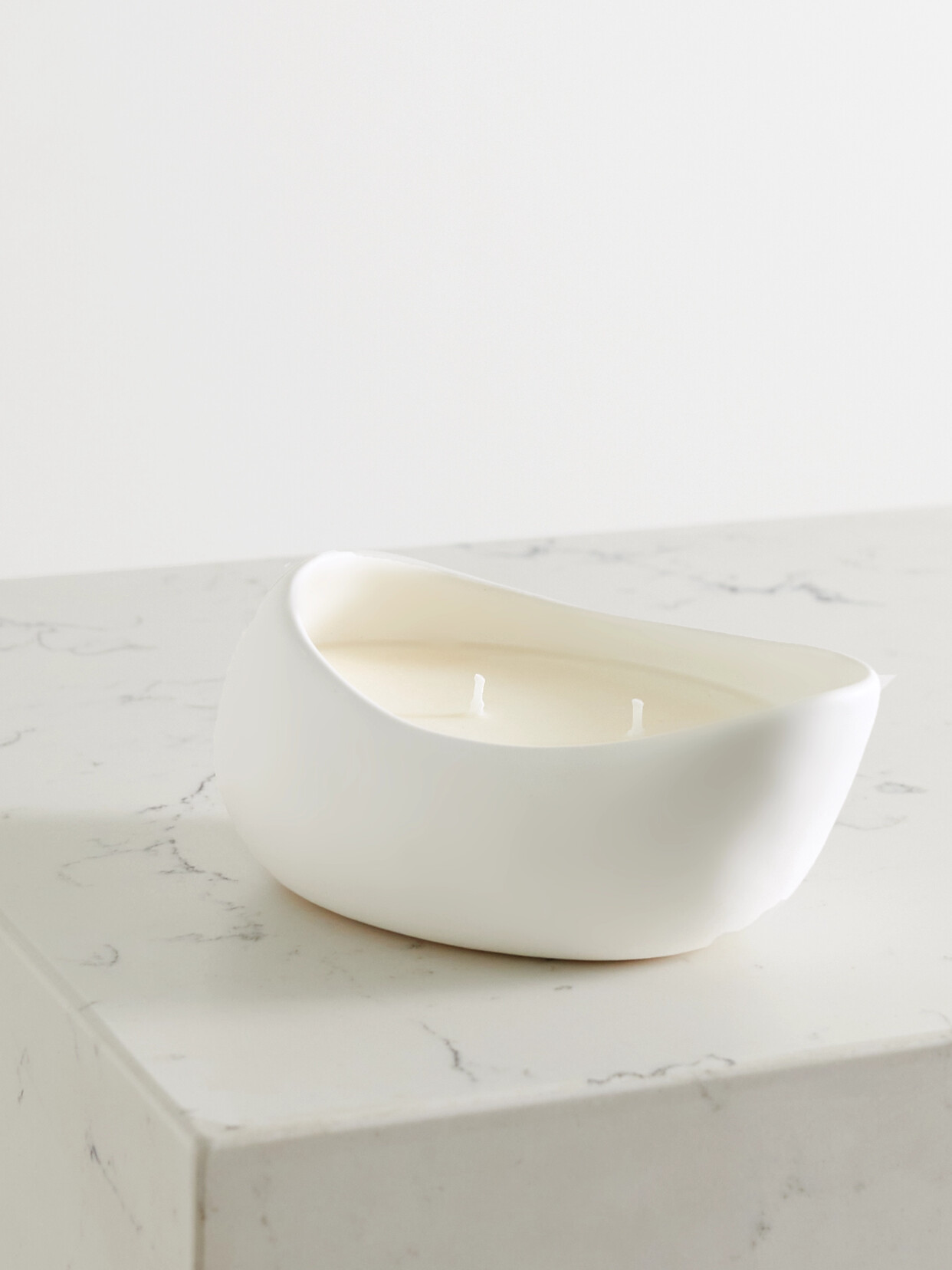 .A. MEN. - Chakra 04 Roses Scented Candle - White
