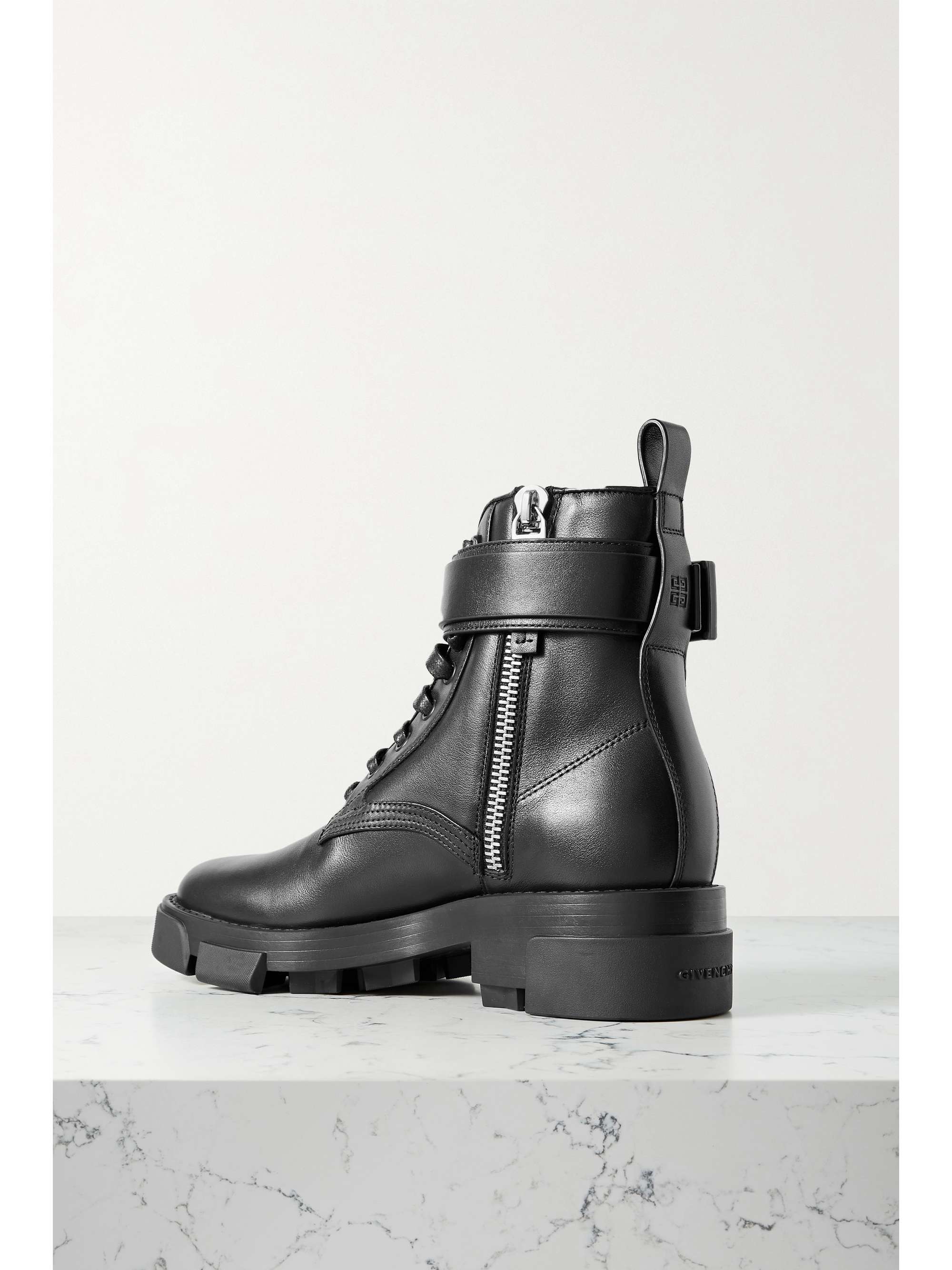 GIVENCHY Terra 搭扣皮革踝靴