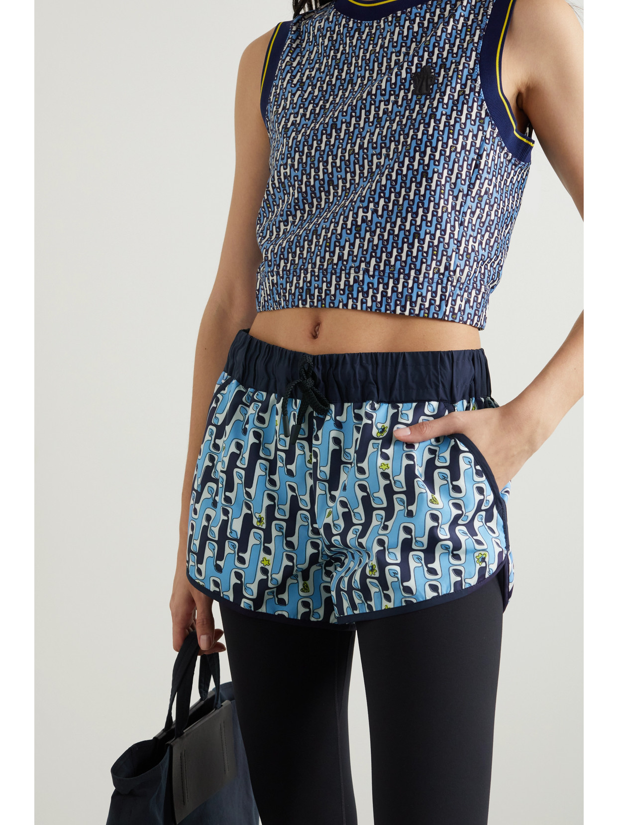 Moncler Genius Day-namic Graphic Print Running Shorts In Blue