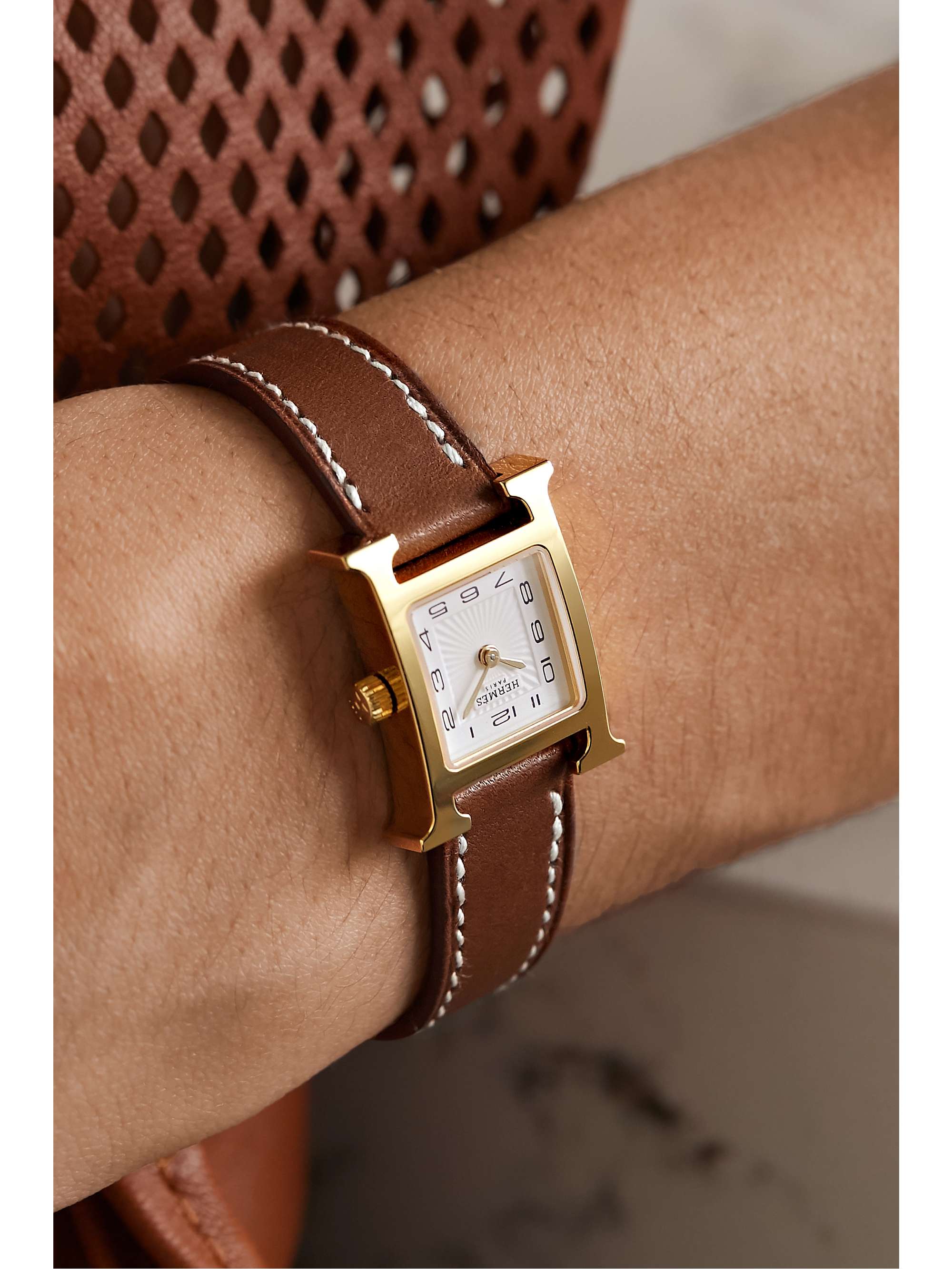 HERMÈS TIMEPIECES Heure H 17,2 mm sehr kleine vergoldete Uhr mit Lederarmband