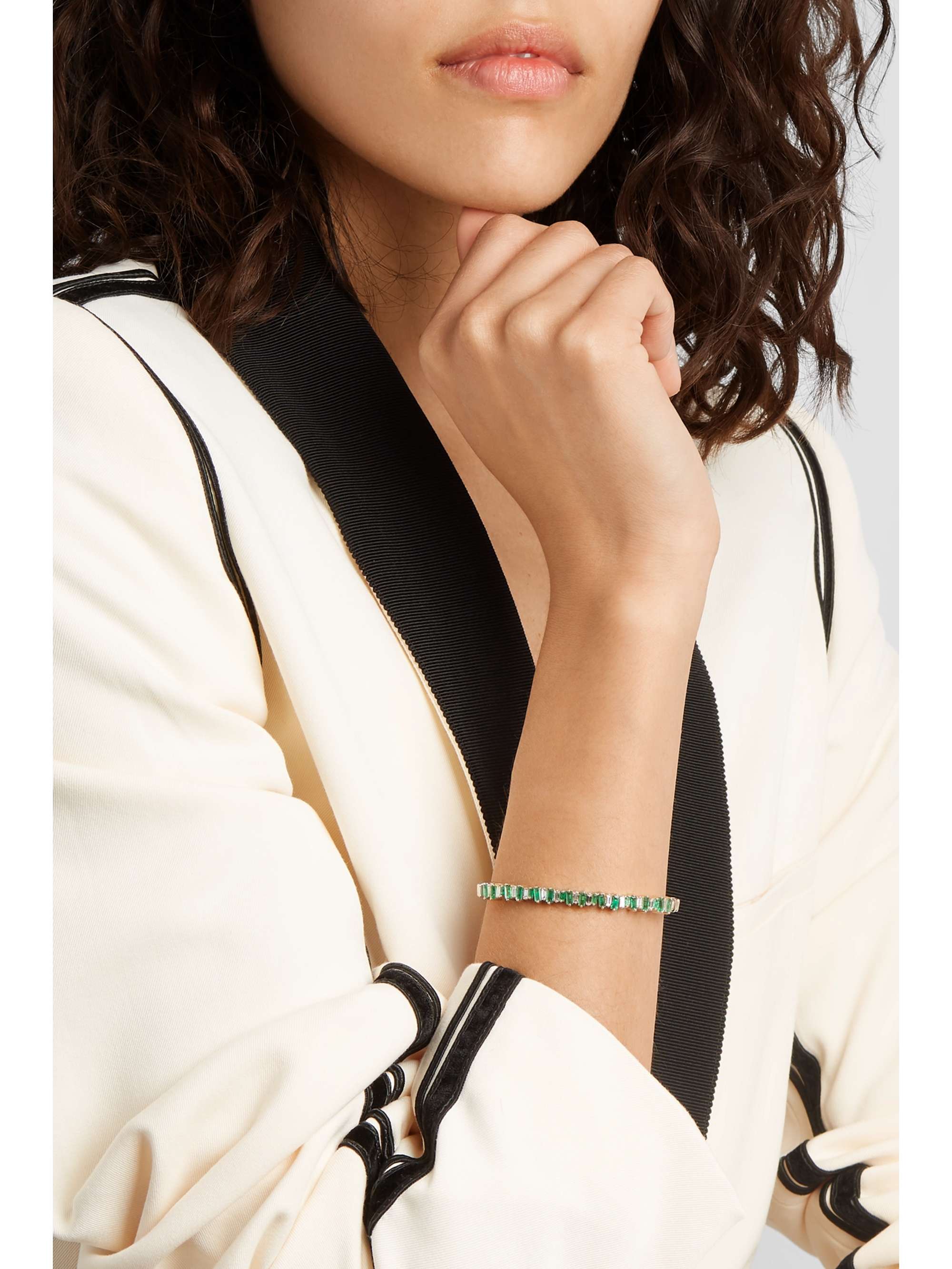 SUZANNE KALAN 18-karat gold, emerald and diamond cuff