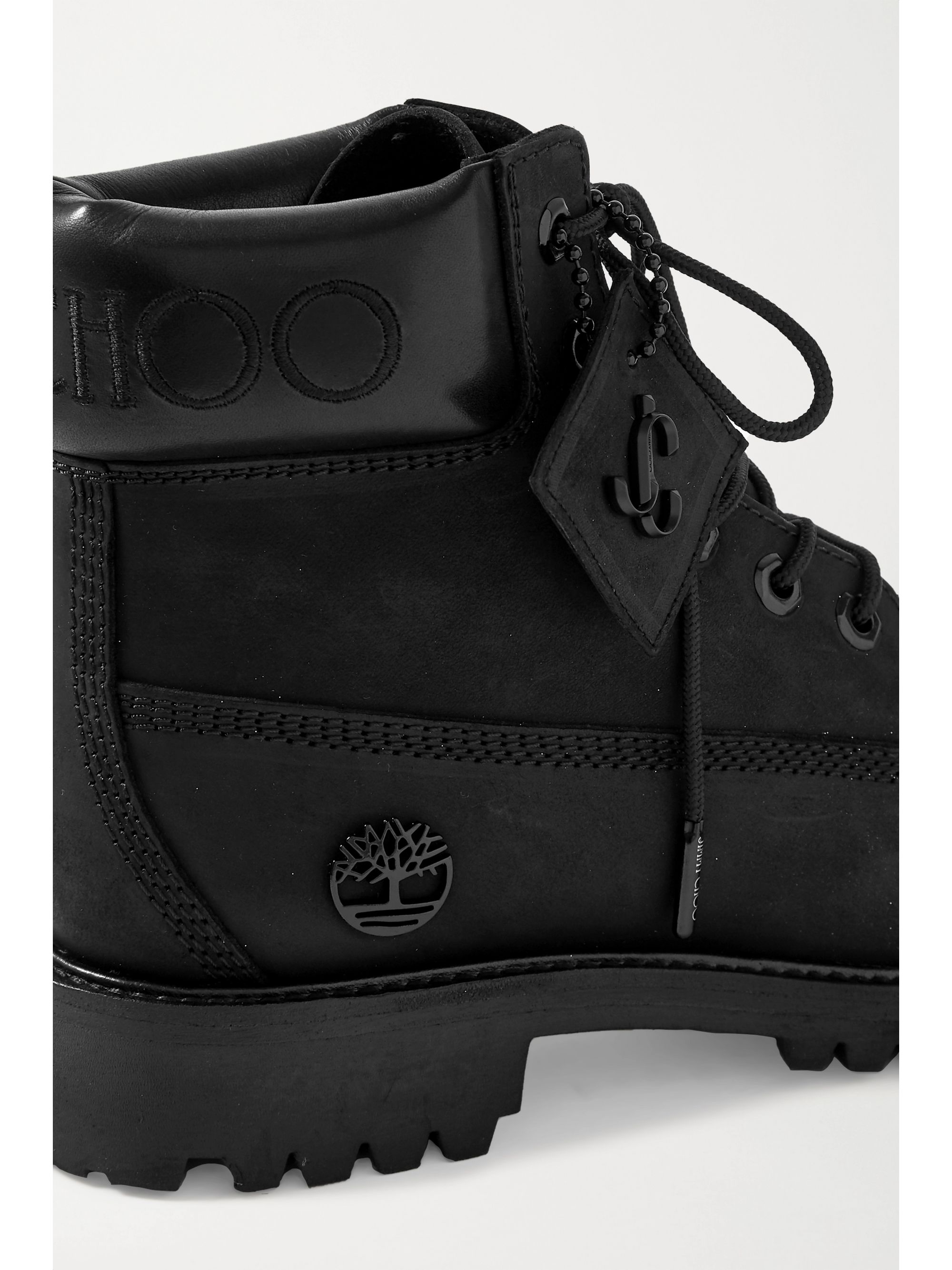 Bottines en nubuck à finitions en cuir, paillettes et broderies x Timberland Bottines en nubuck à finitions en cuir, paillettes et broderies x Timberland