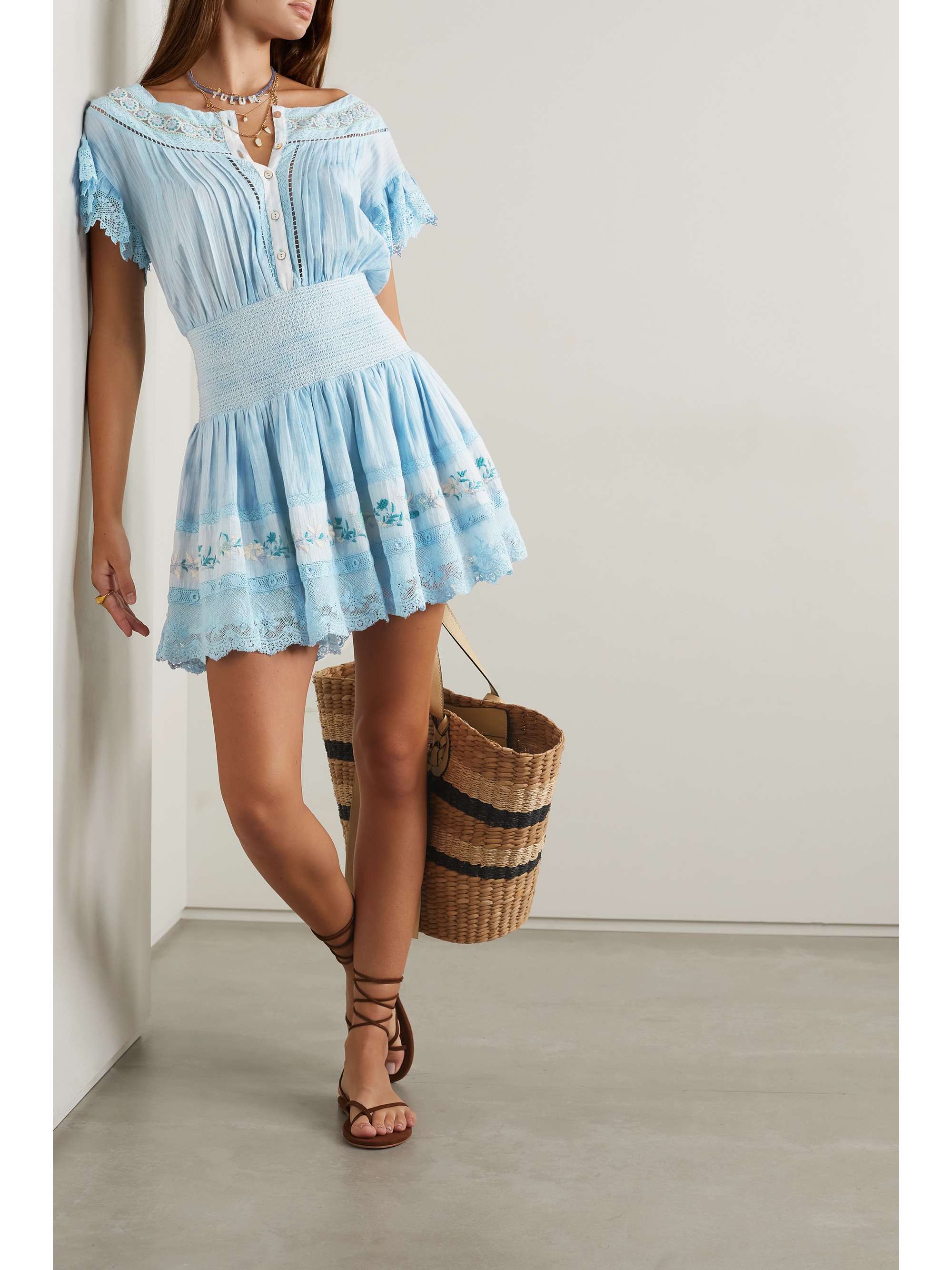 Light blue Fontana lace-trimmed 