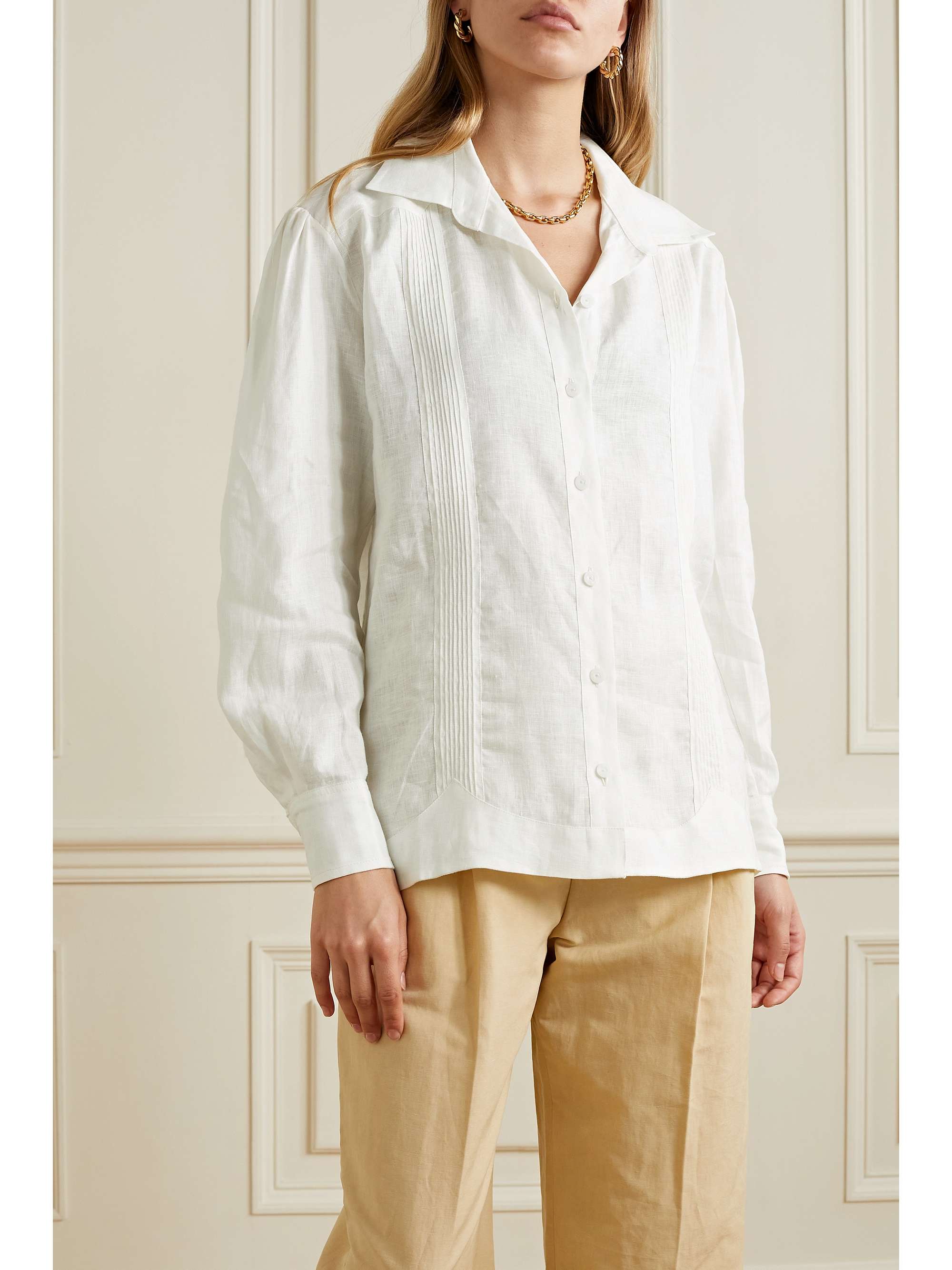 Écru Chemise guayabera oversize en lin à plis nervures Anhelos de Paz |  NET-A-PORTER | JOHANNA ORTIZ | NET-A-PORTER
