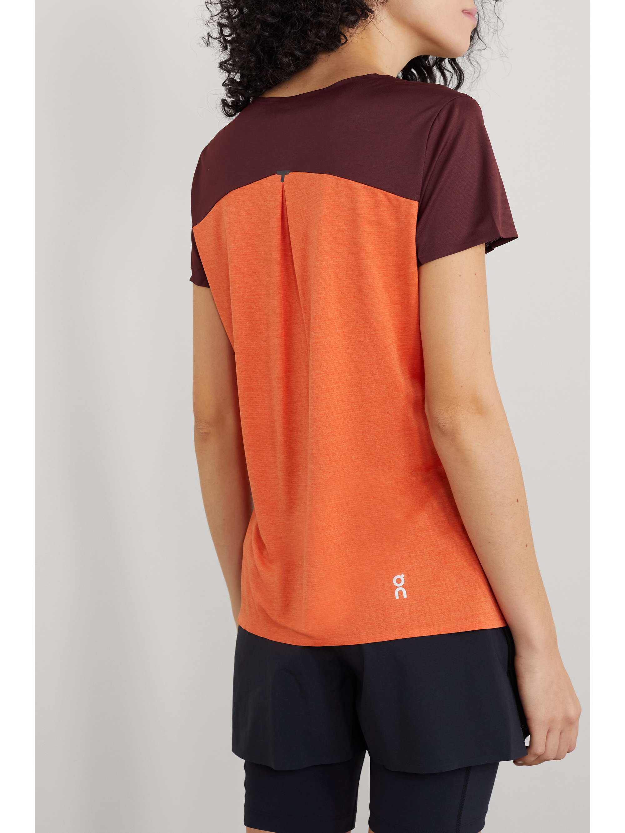 ON Performance-T mesh and jersey T-shirt