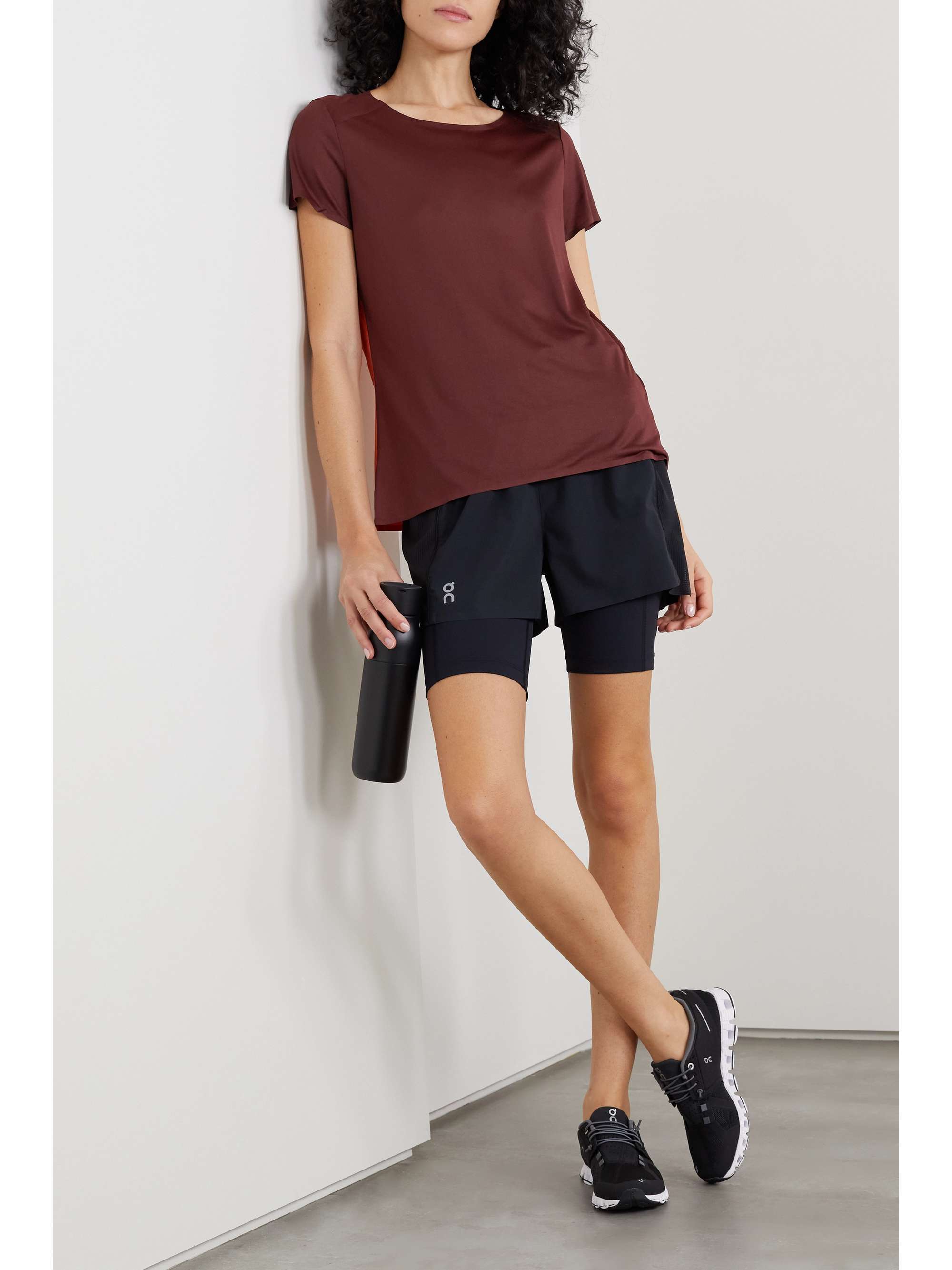 ON Performance-T mesh and jersey T-shirt