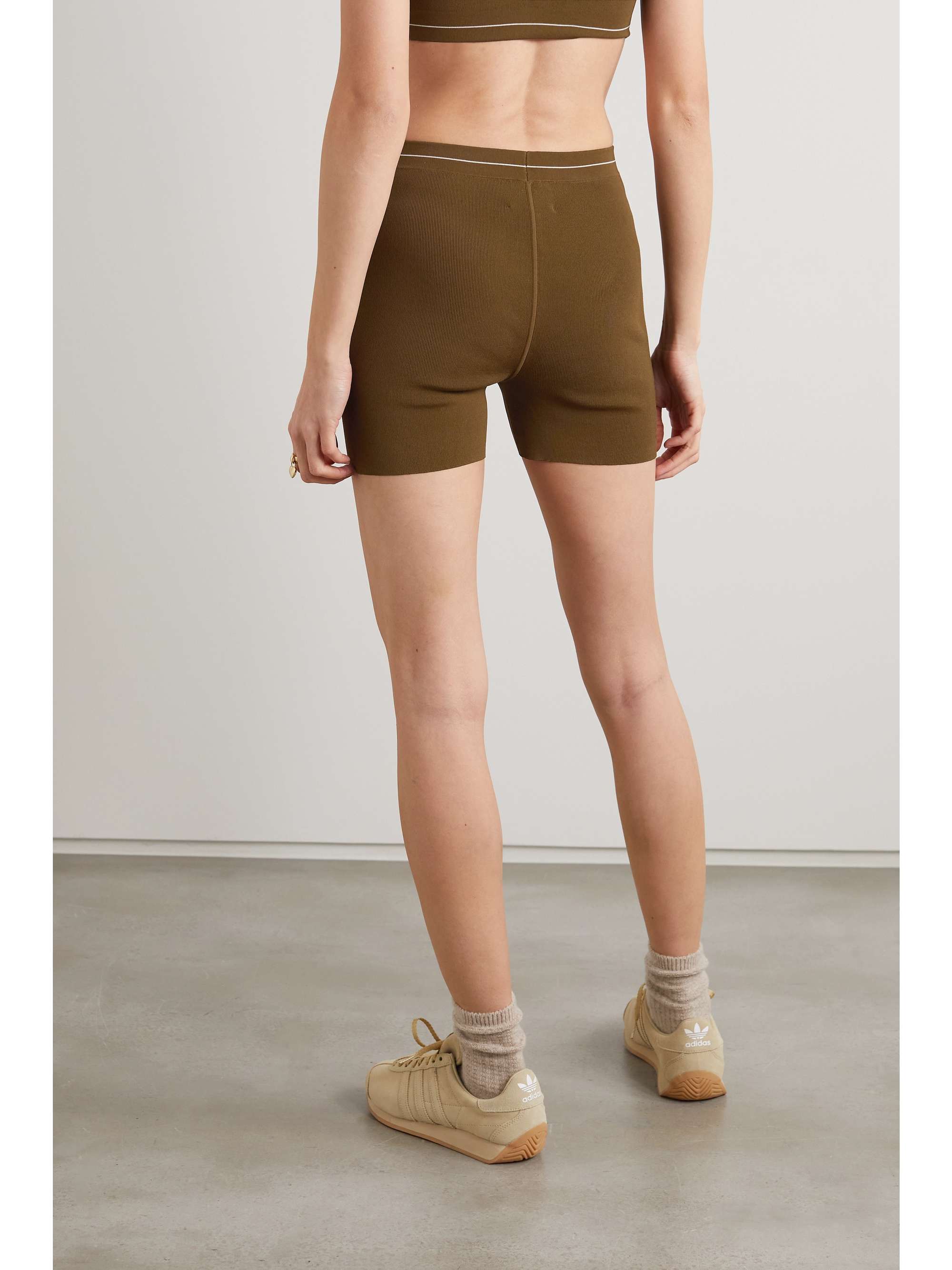 KHAITE Bryant intarsia ribbed-knit shorts