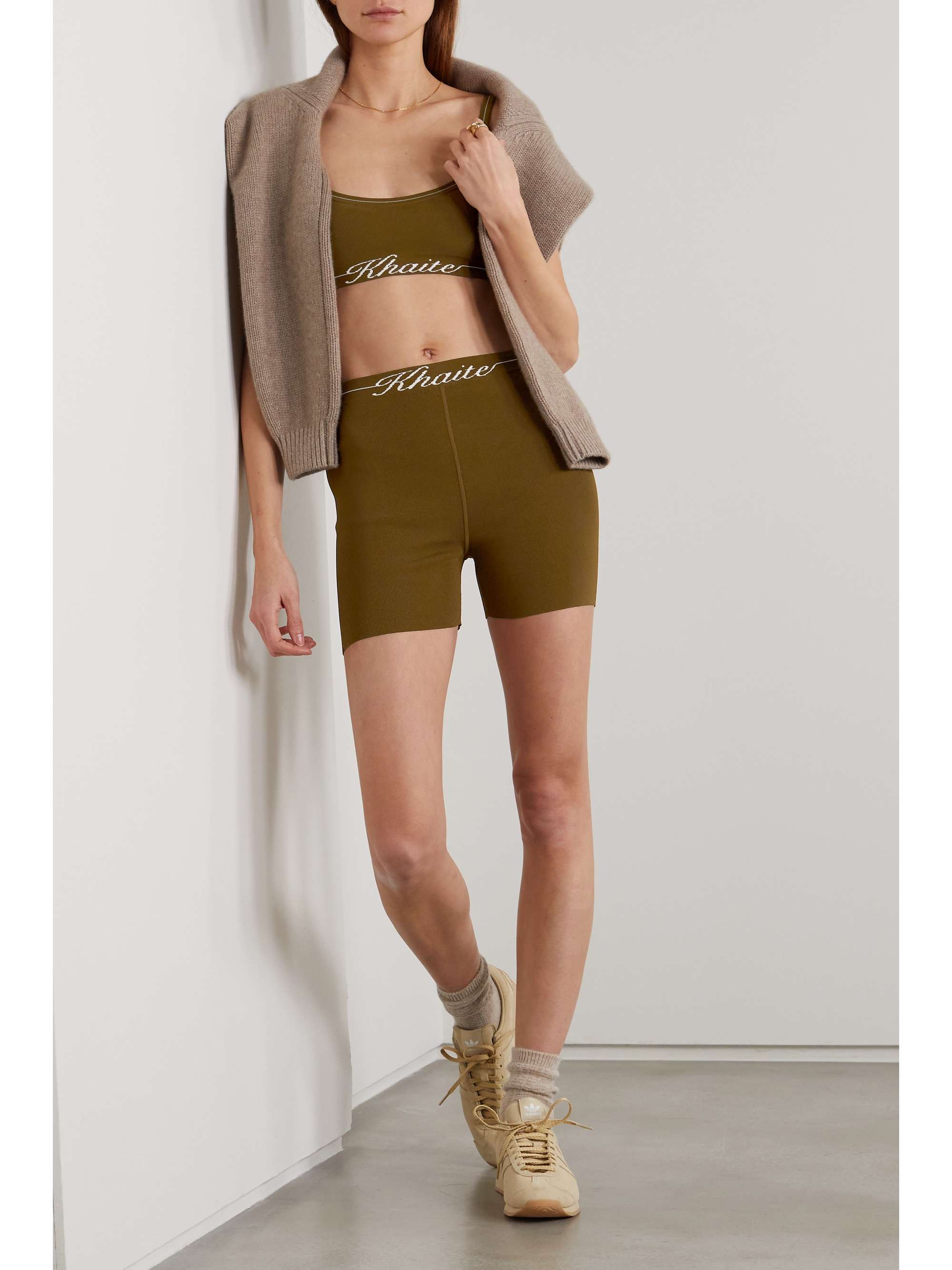 KHAITE Bryant intarsia ribbed-knit shorts
