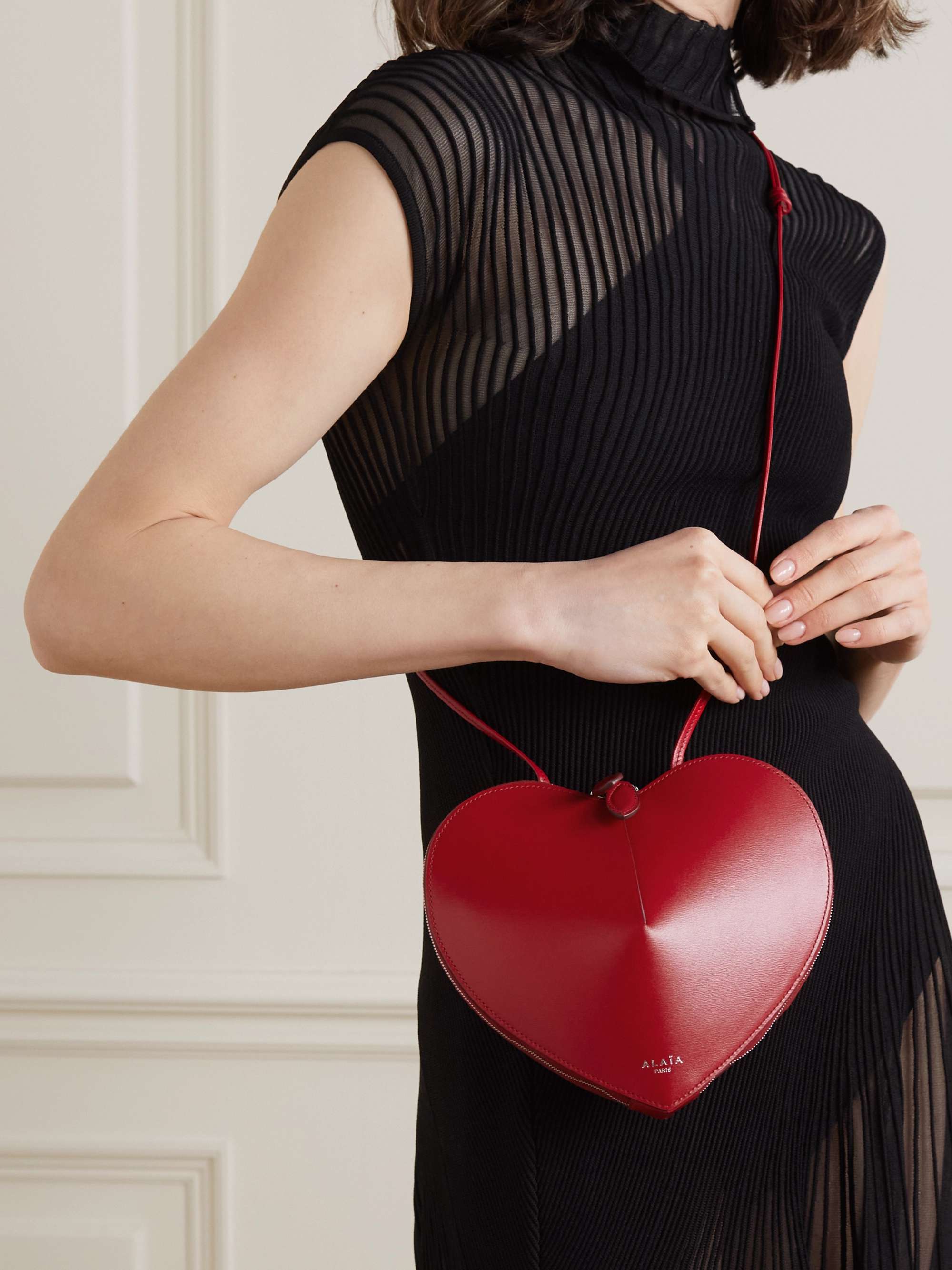 ALAÏA Le Coeur leather shoulder bag