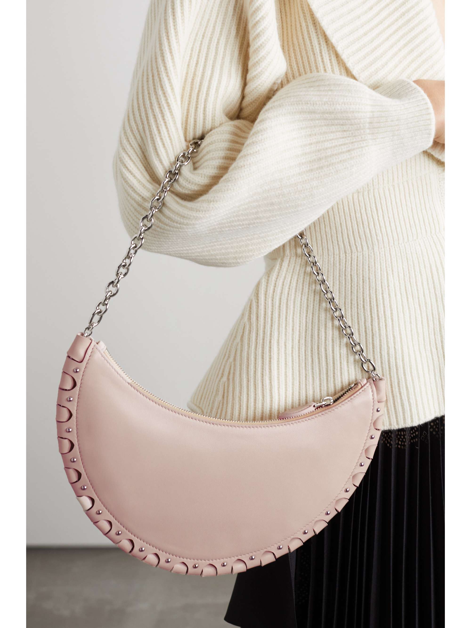 ALAÏA Demi Lune Schultertasche aus Kalbshaar mit Leopardenprint