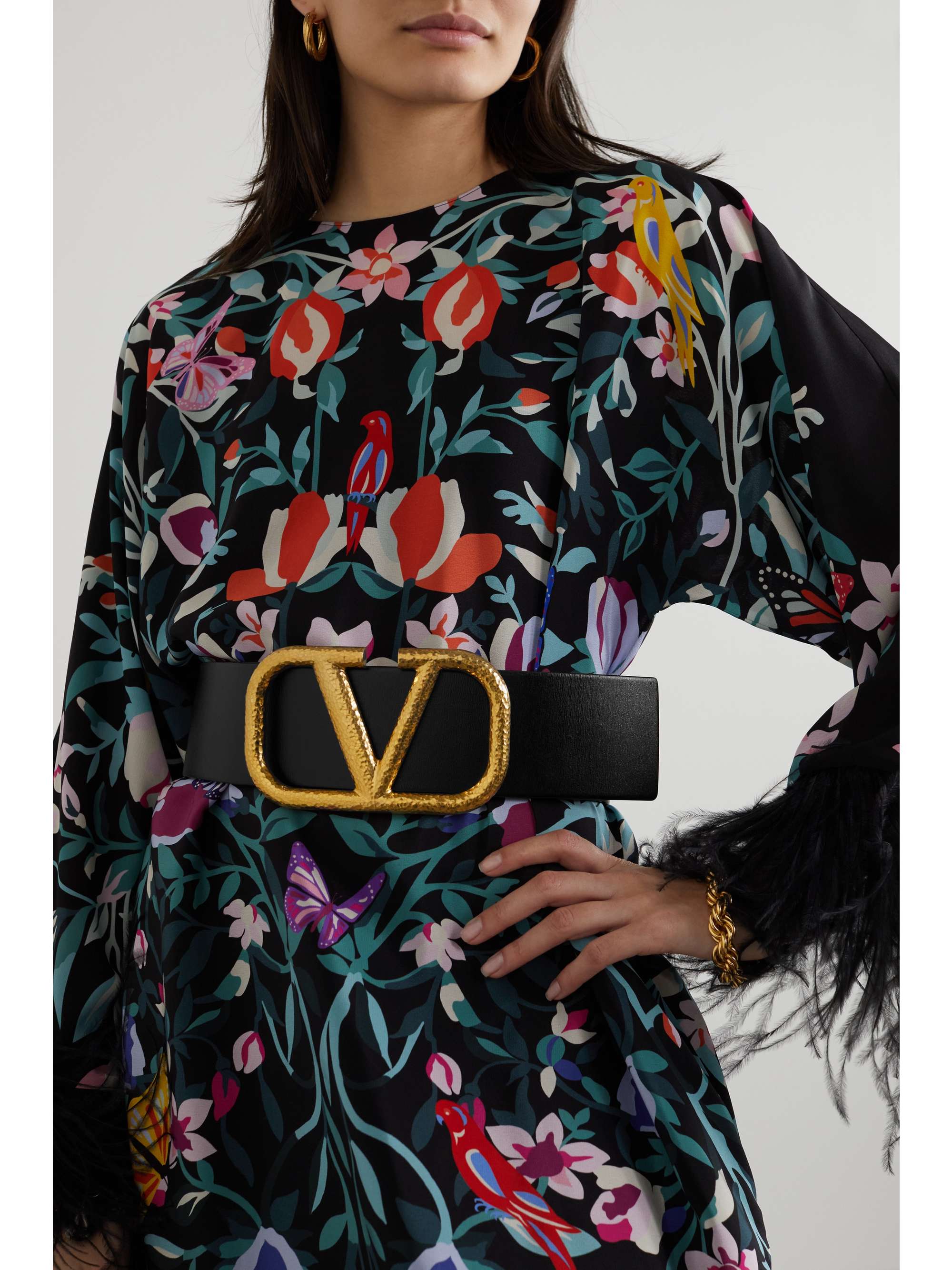 VALENTINO GARAVANI Valentino Garavani VLOGO reversible leather waist belt
