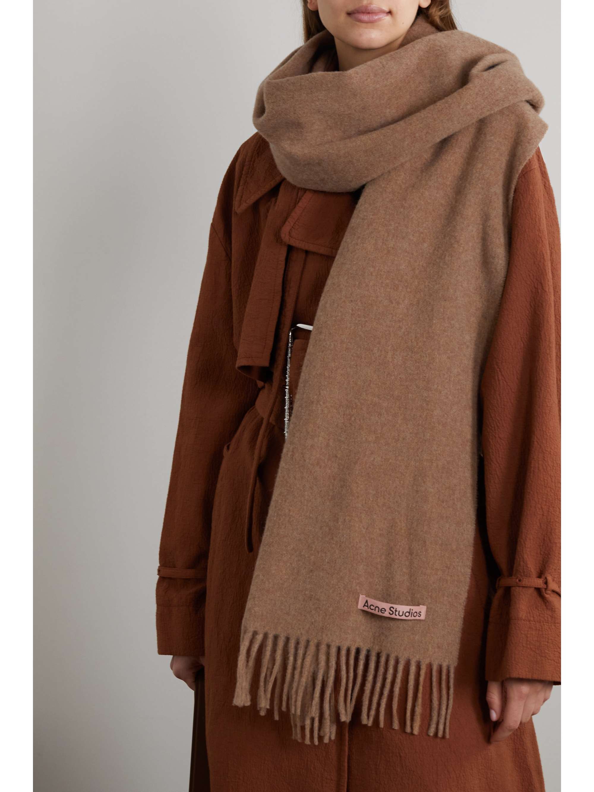 ACNE STUDIOS Narrow fringed wool scarf