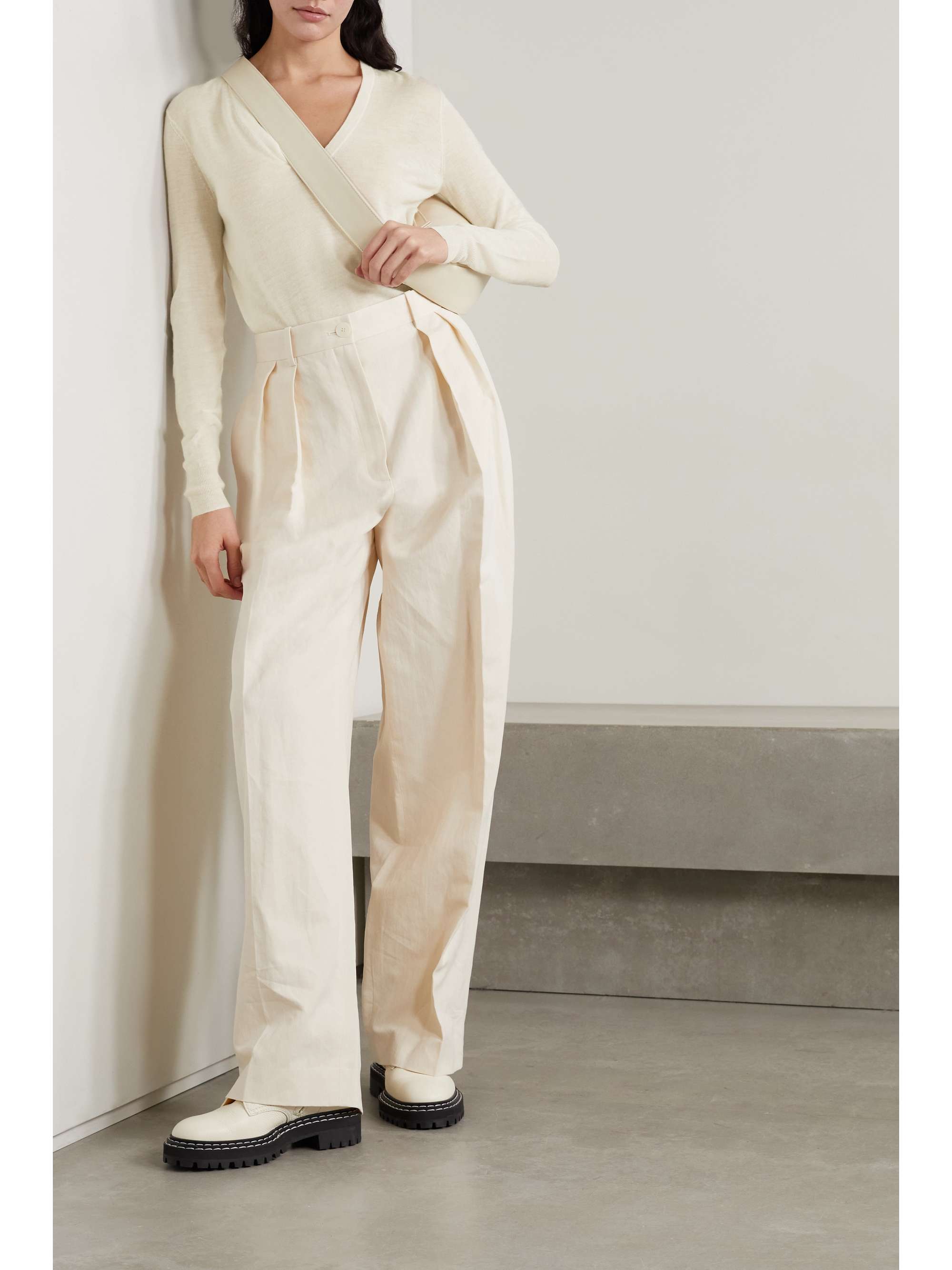 JOSEPH Cashair cashmere sweater
