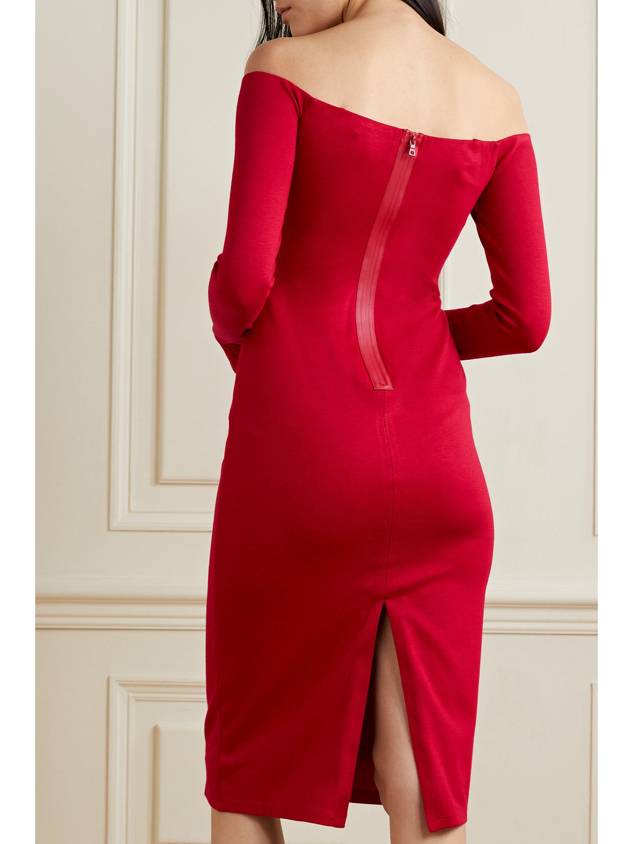 Alice And Olivia Dorinda Off The Shoulder Long Sleeve Knit Dress In Red