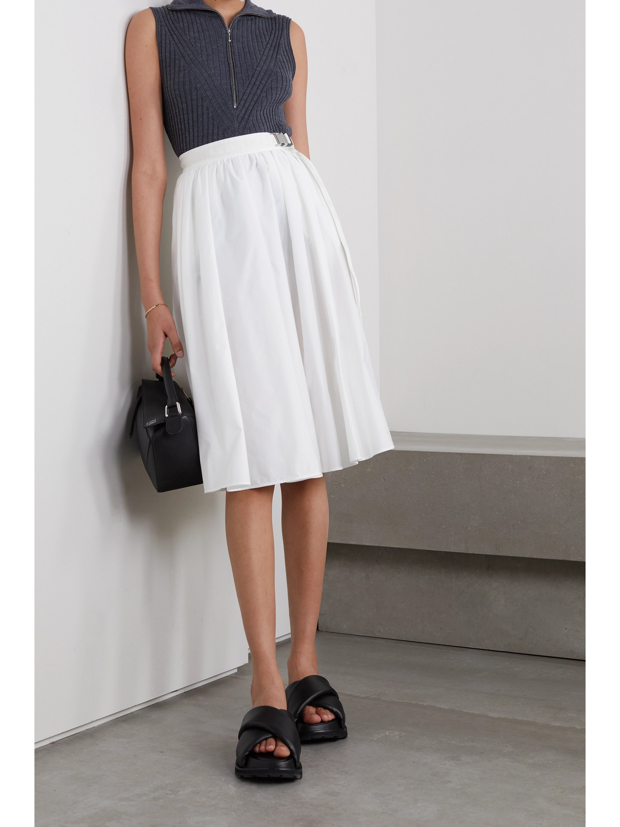 Moncler Adjustable Buckle-belt Skirt In White
