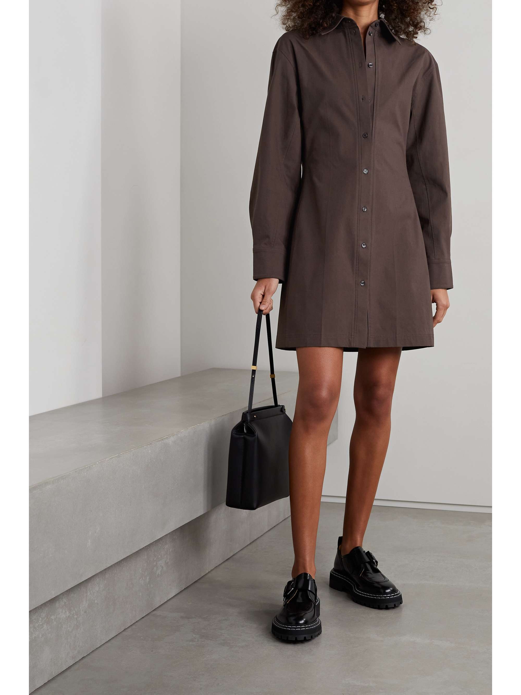 Váy sơ mi của Victoria Beckham