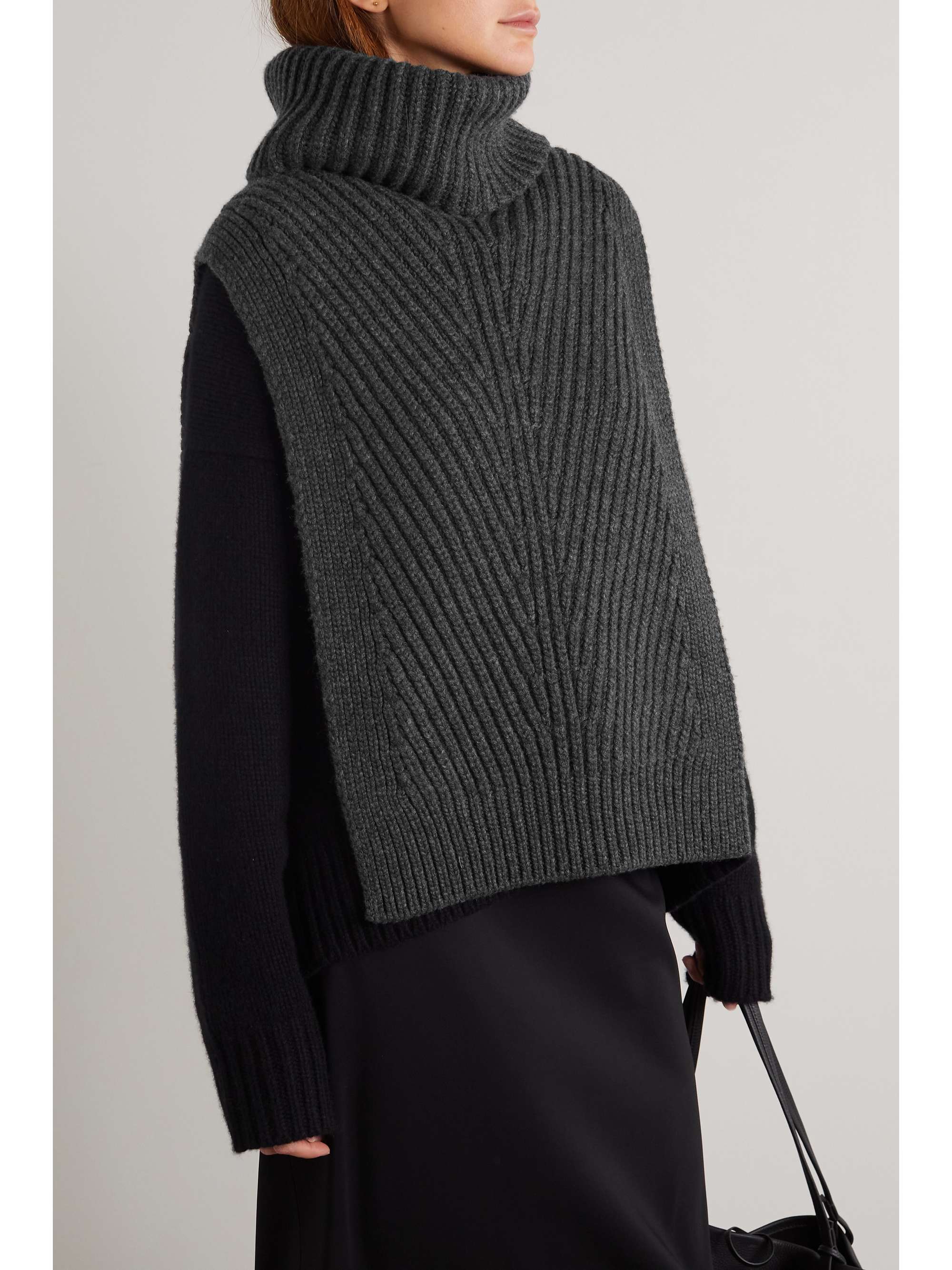THE ROW Aso ribbed cashmere turtleneck tank