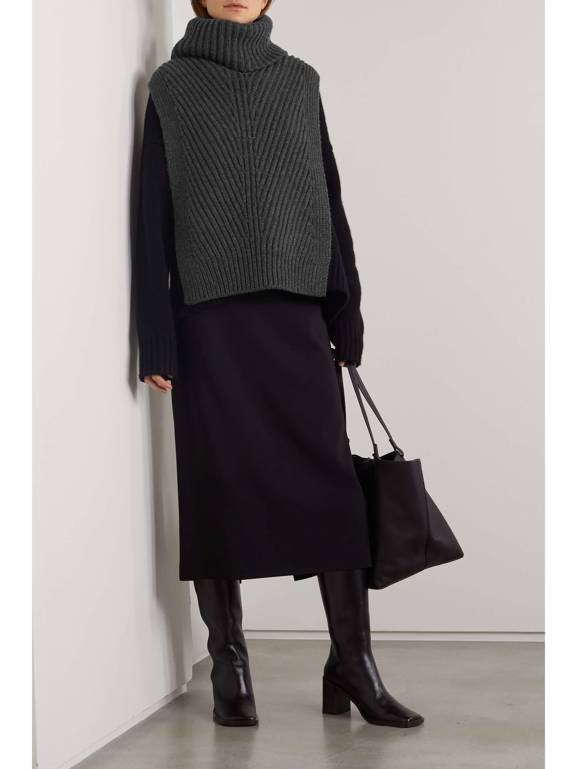 THE ROW Aso ribbed cashmere turtleneck tank