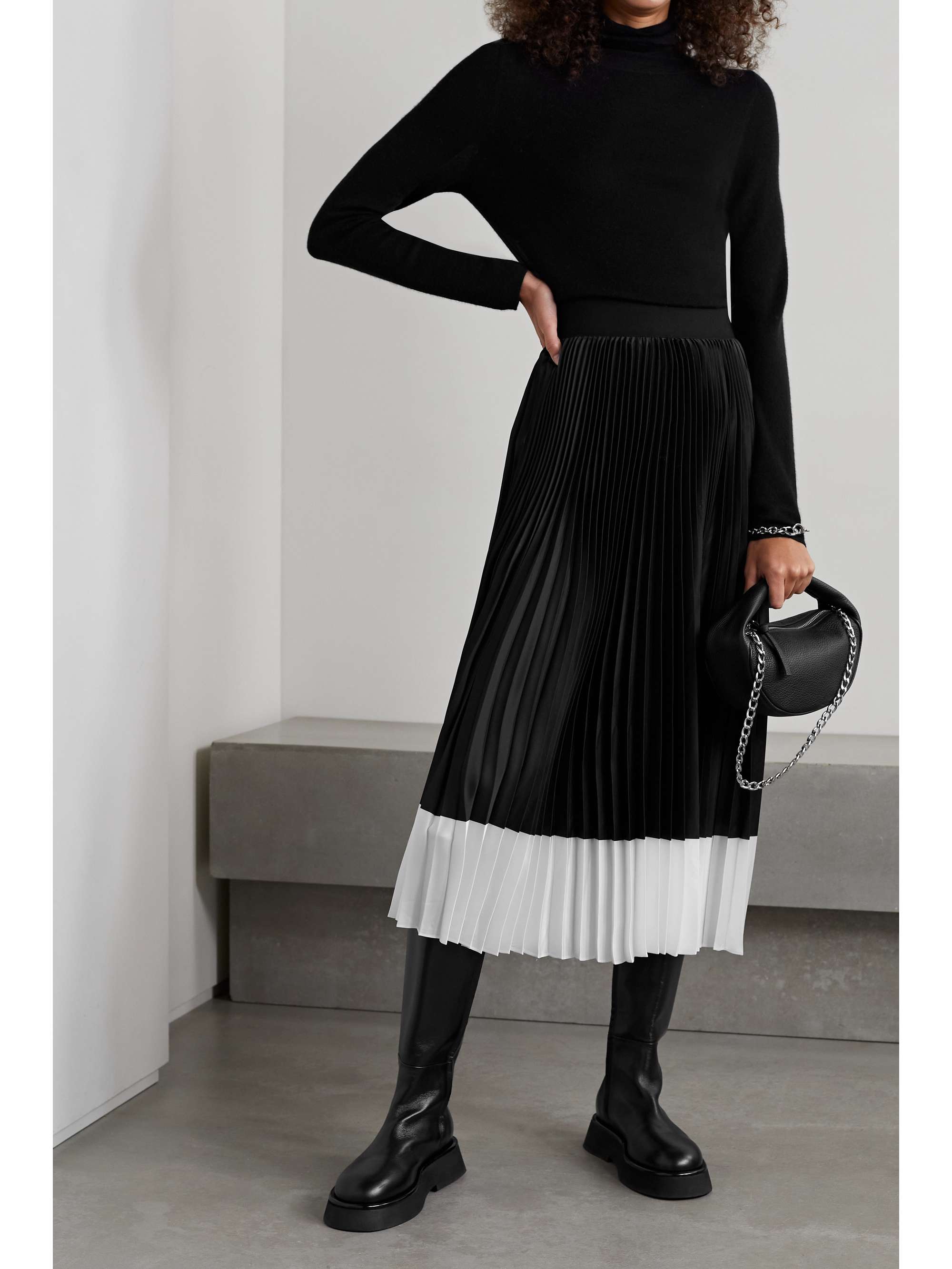 Black Katz two-tone pleated satin midi 