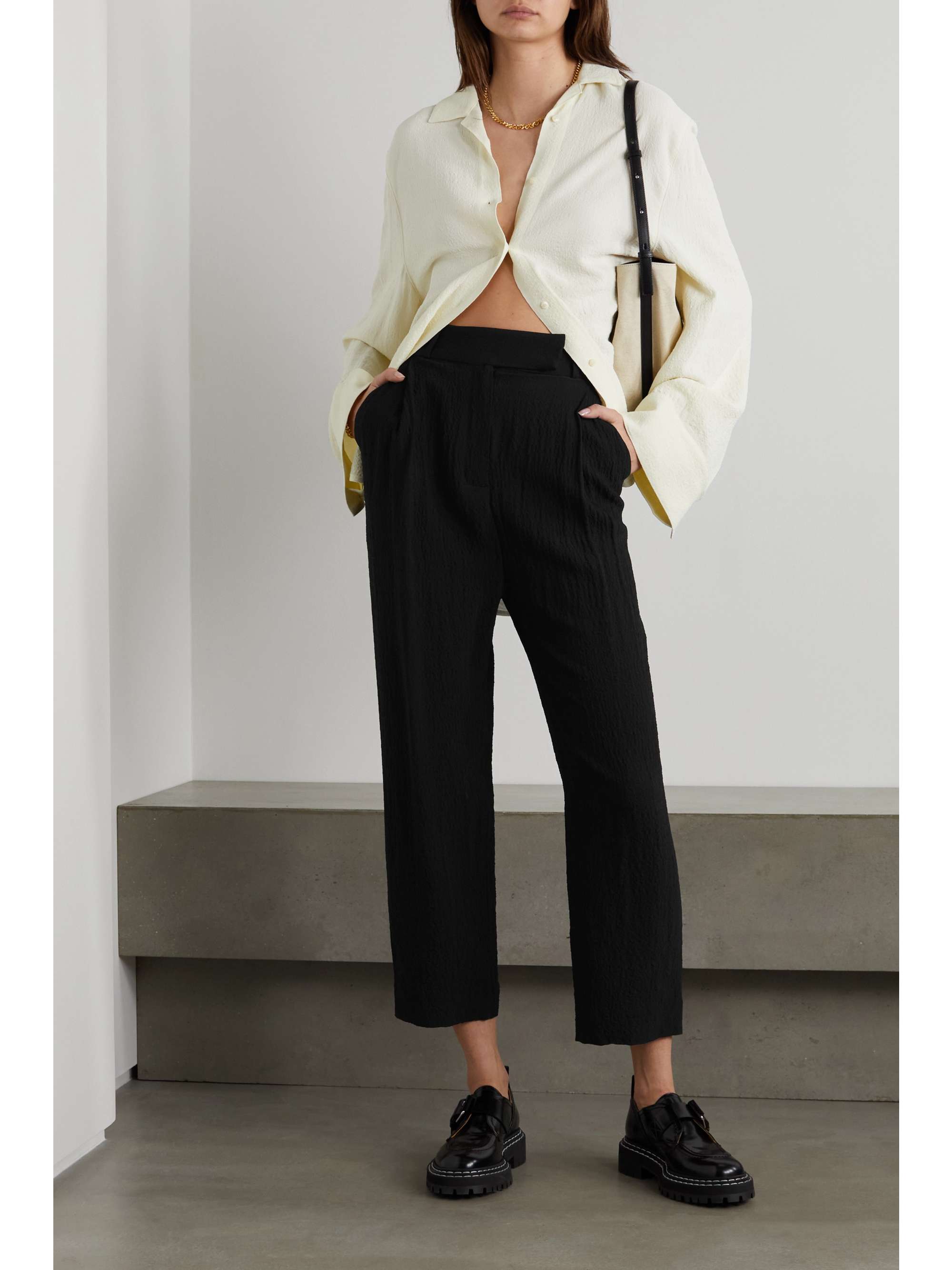 Black Cropped pleated crepe straight 