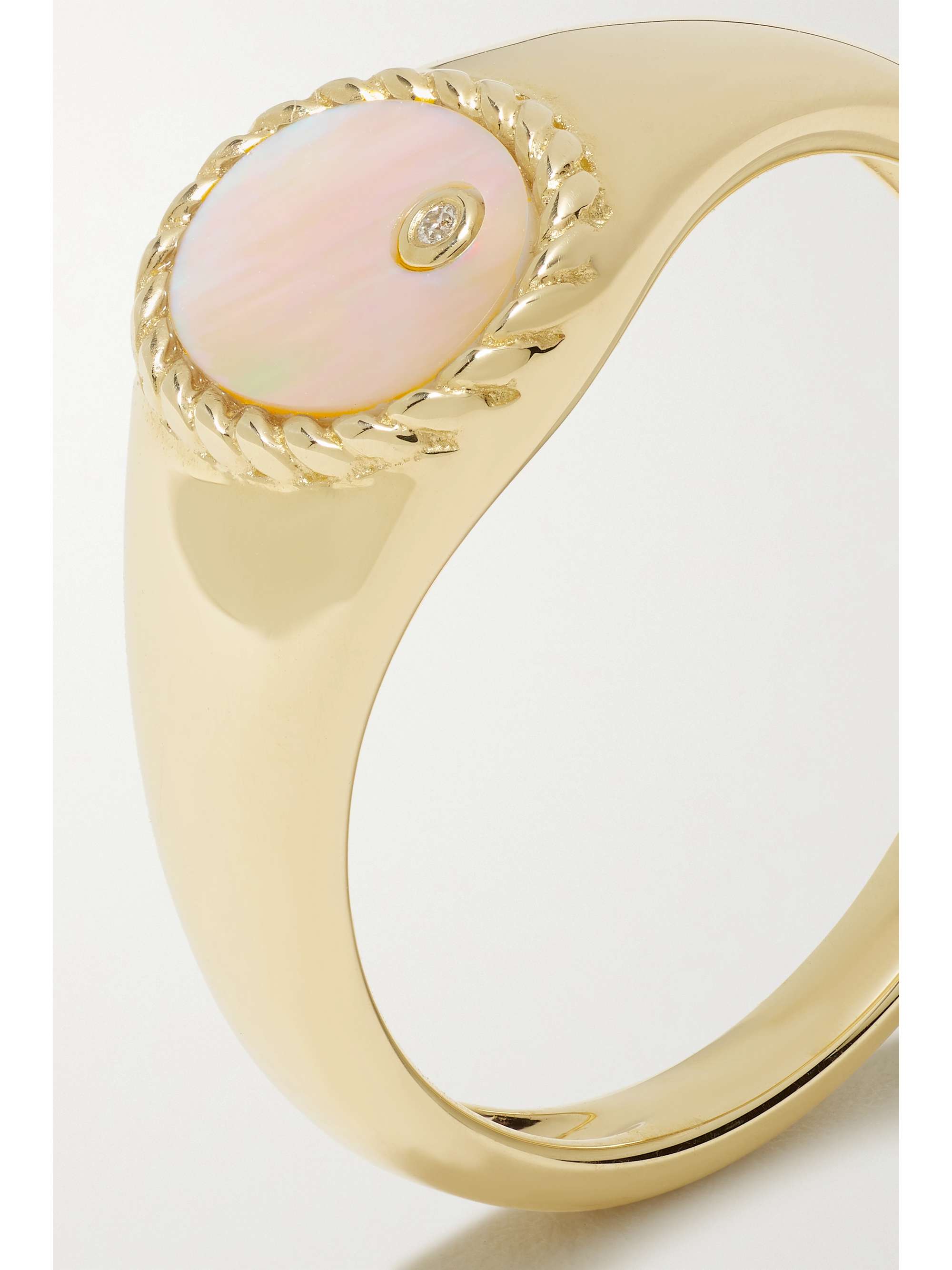 YVONNE LÉON 9-karat gold, onyx and diamond ring