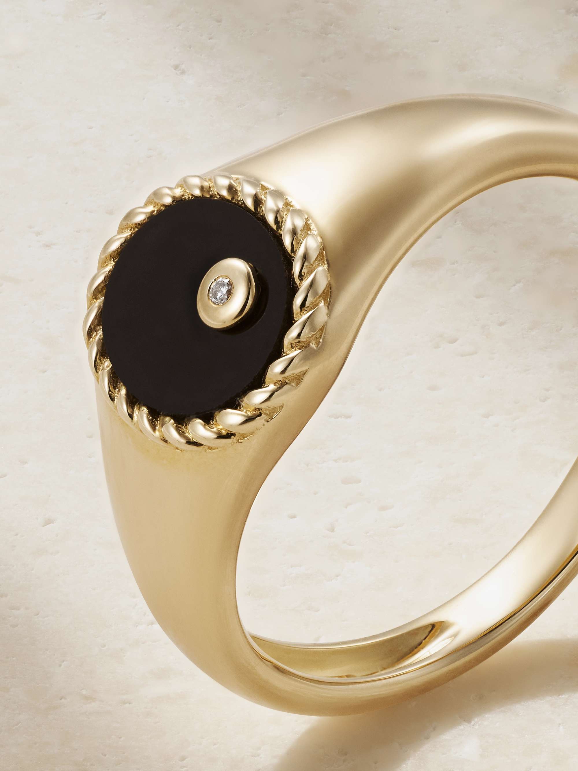 YVONNE LÉON 9-karat gold, onyx and diamond ring