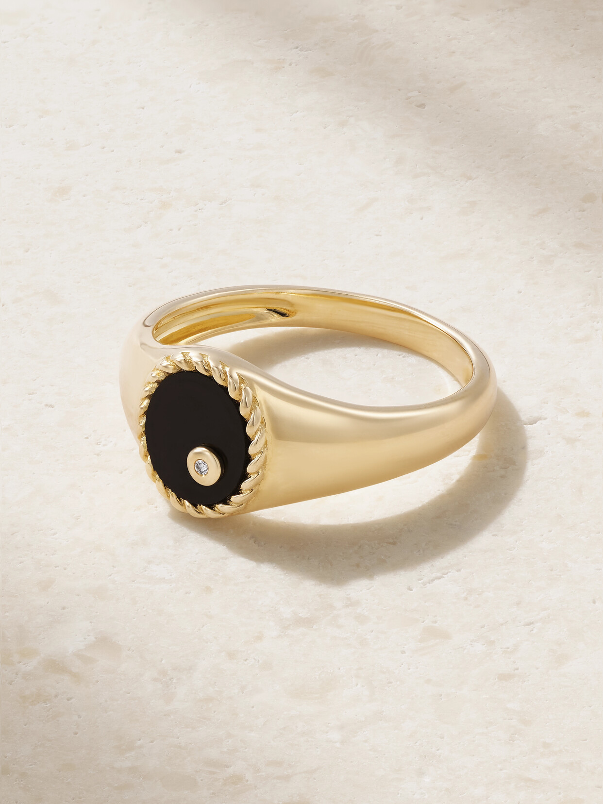 Yvonne Léon - 9-karat Gold, Onyx And Diamond Signet Ring - 4