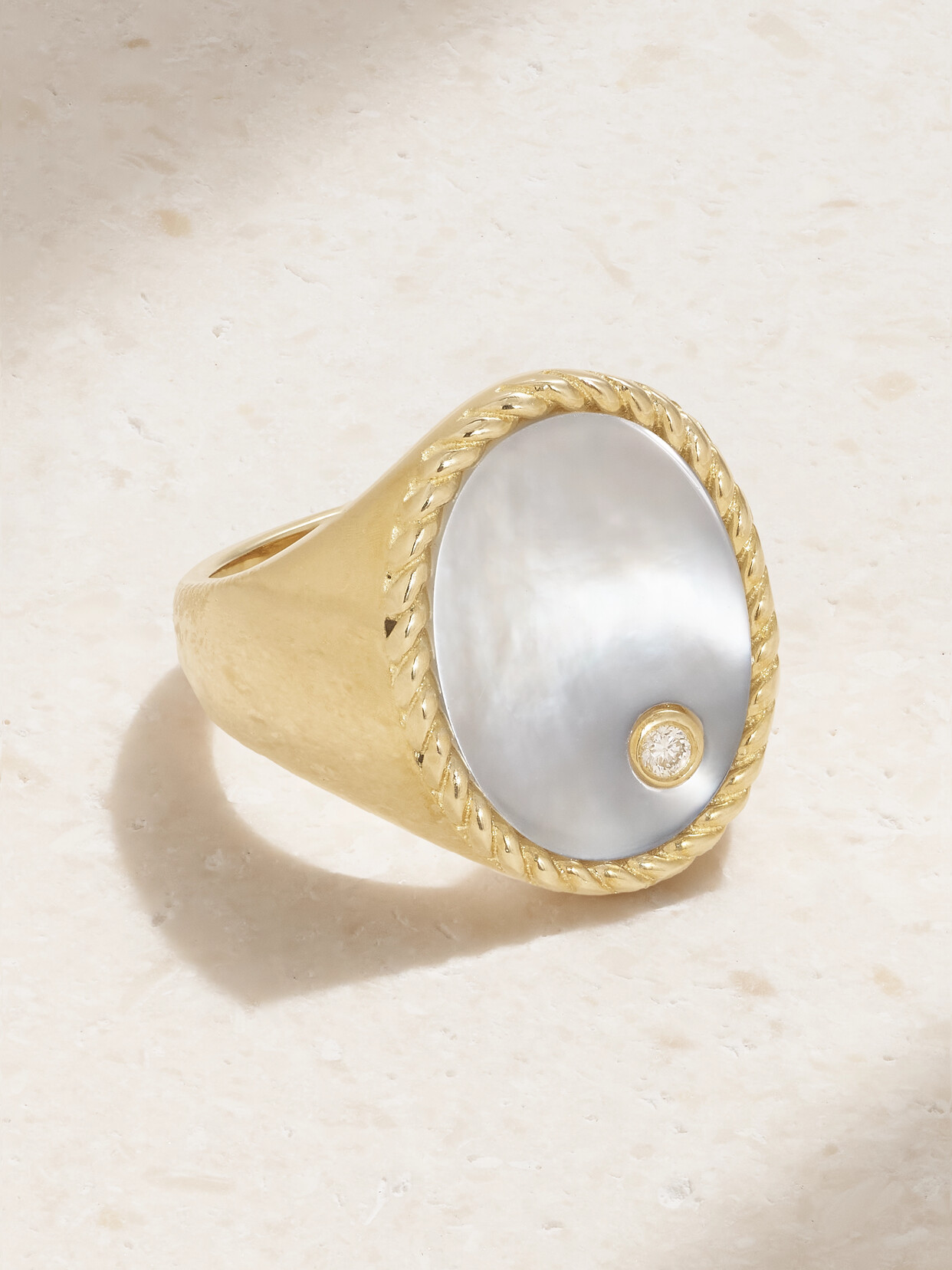 Yvonne Léon 9-karat Gold, Mother-of-pearl And Diamond Ring - 4