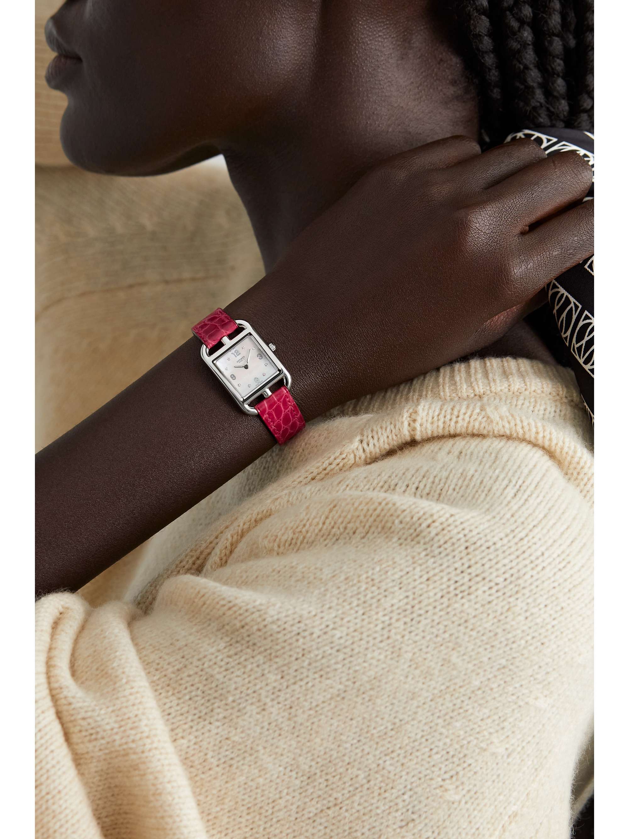 HERMÈS TIMEPIECES Cape Cod 31mm small stainless steel, alligator, mother-of-pearl and diamond watch