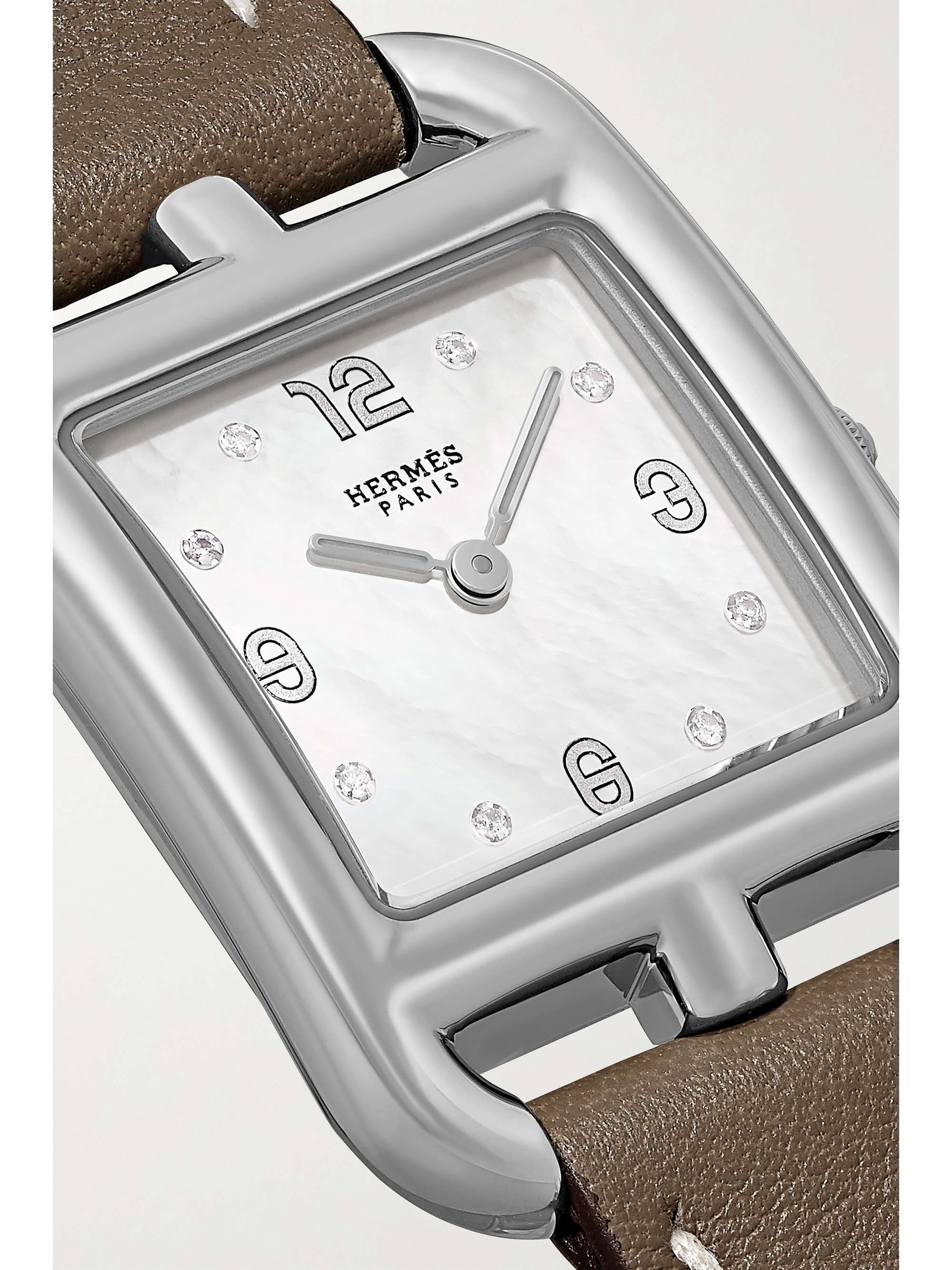HERMÈS TIMEPIECES Montre en acier inoxydable, nacre et diamants à bracelet en cuir Cape Cod Small, 31 mm