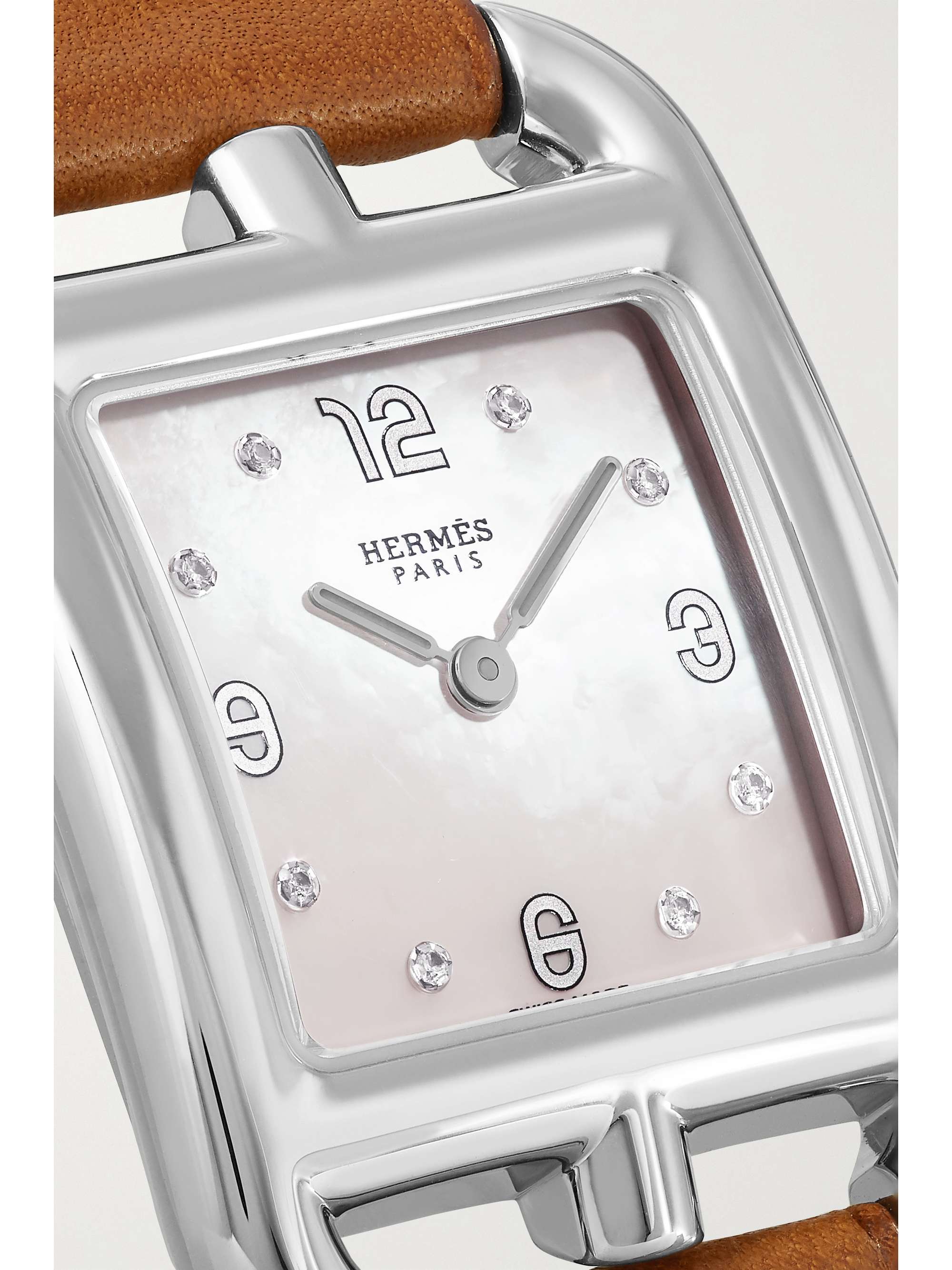 HERMÈS TIMEPIECES Montre en acier inoxydable, nacre et diamants à bracelet en cuir Cape Cod Small, 31 mm