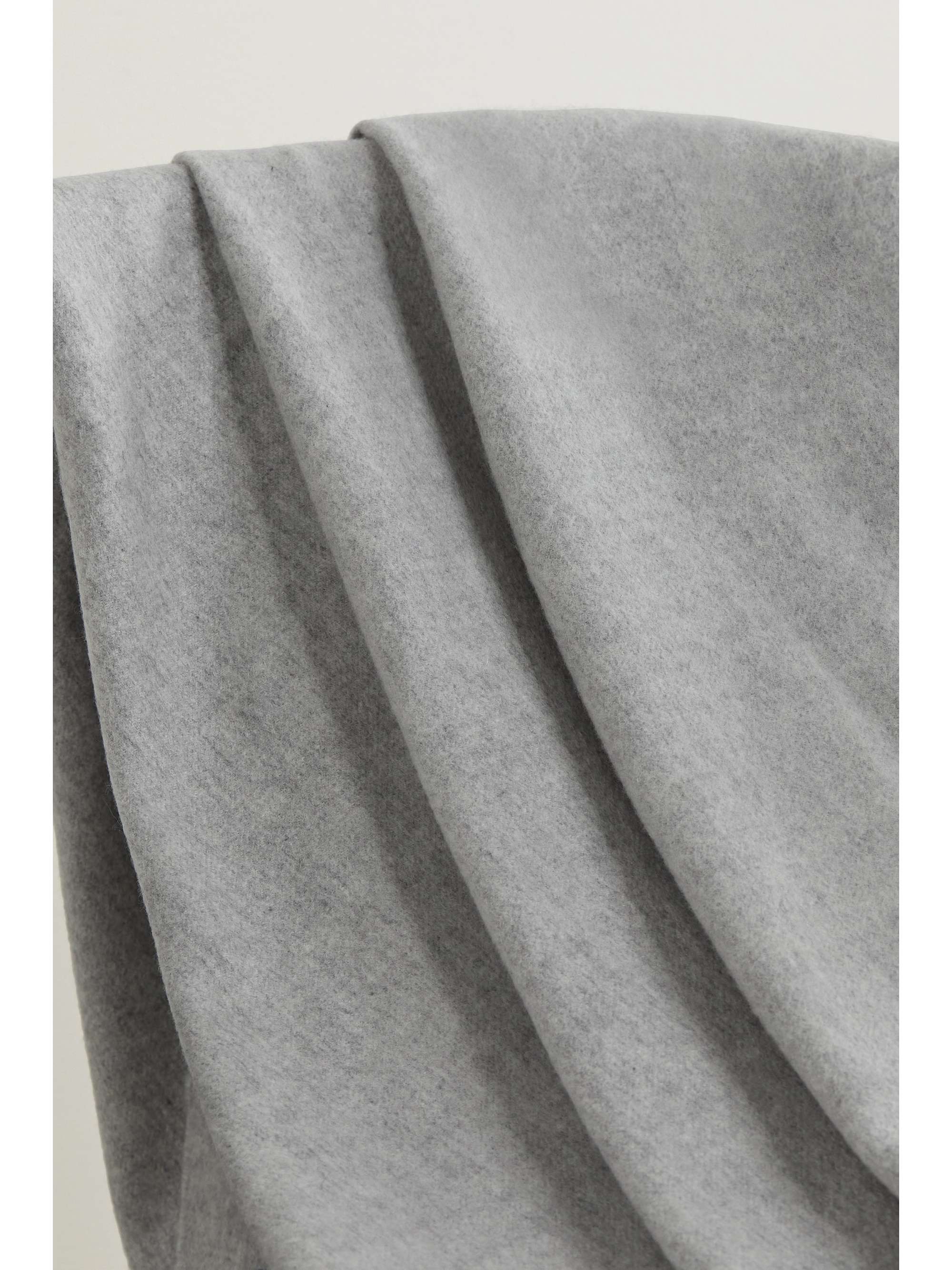 Silver Icon fringed cashmere throw 