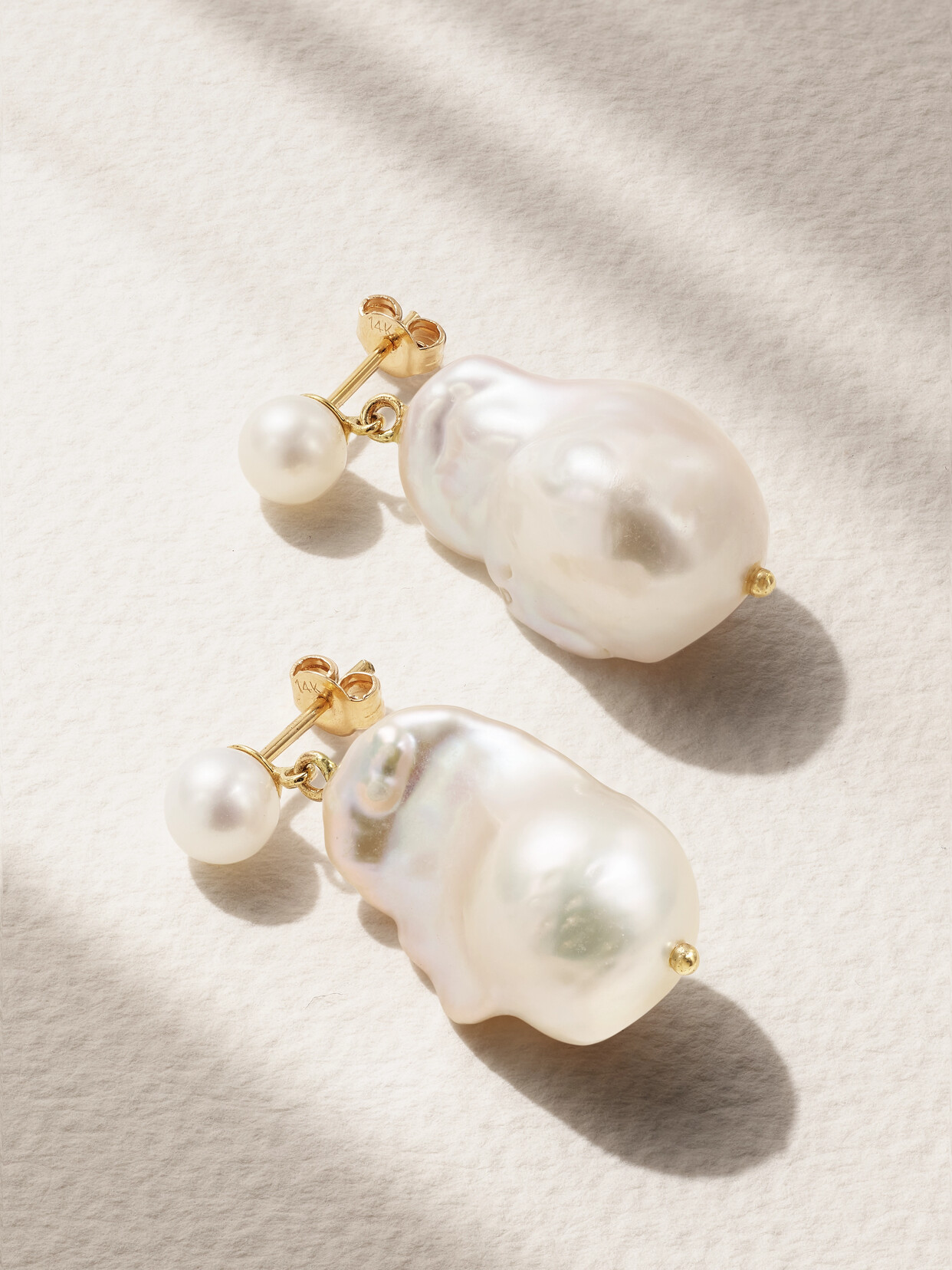 Mateo - Duality 14-karat Gold Pearl Earrings - One size