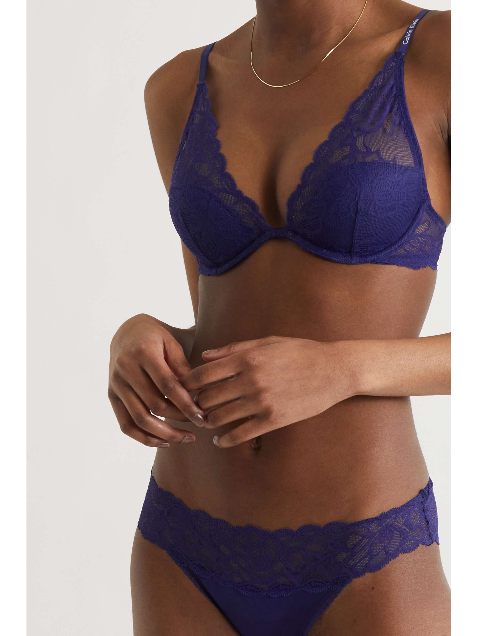 CALVIN KLEIN UNDERWEAR Seductive Comfort stretch-lace underwired plunge bra