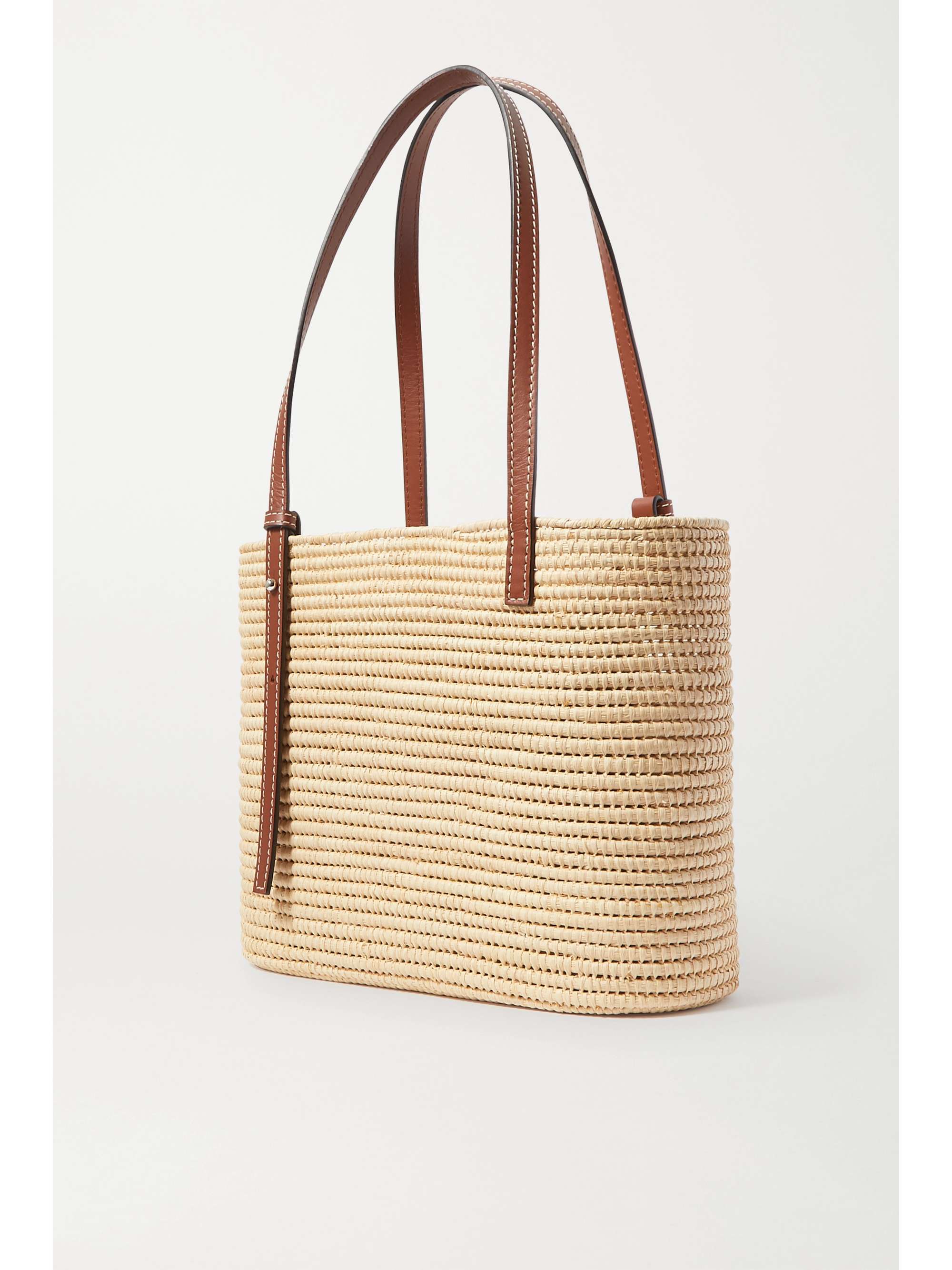 Small leather-trimmed woven raffia tote