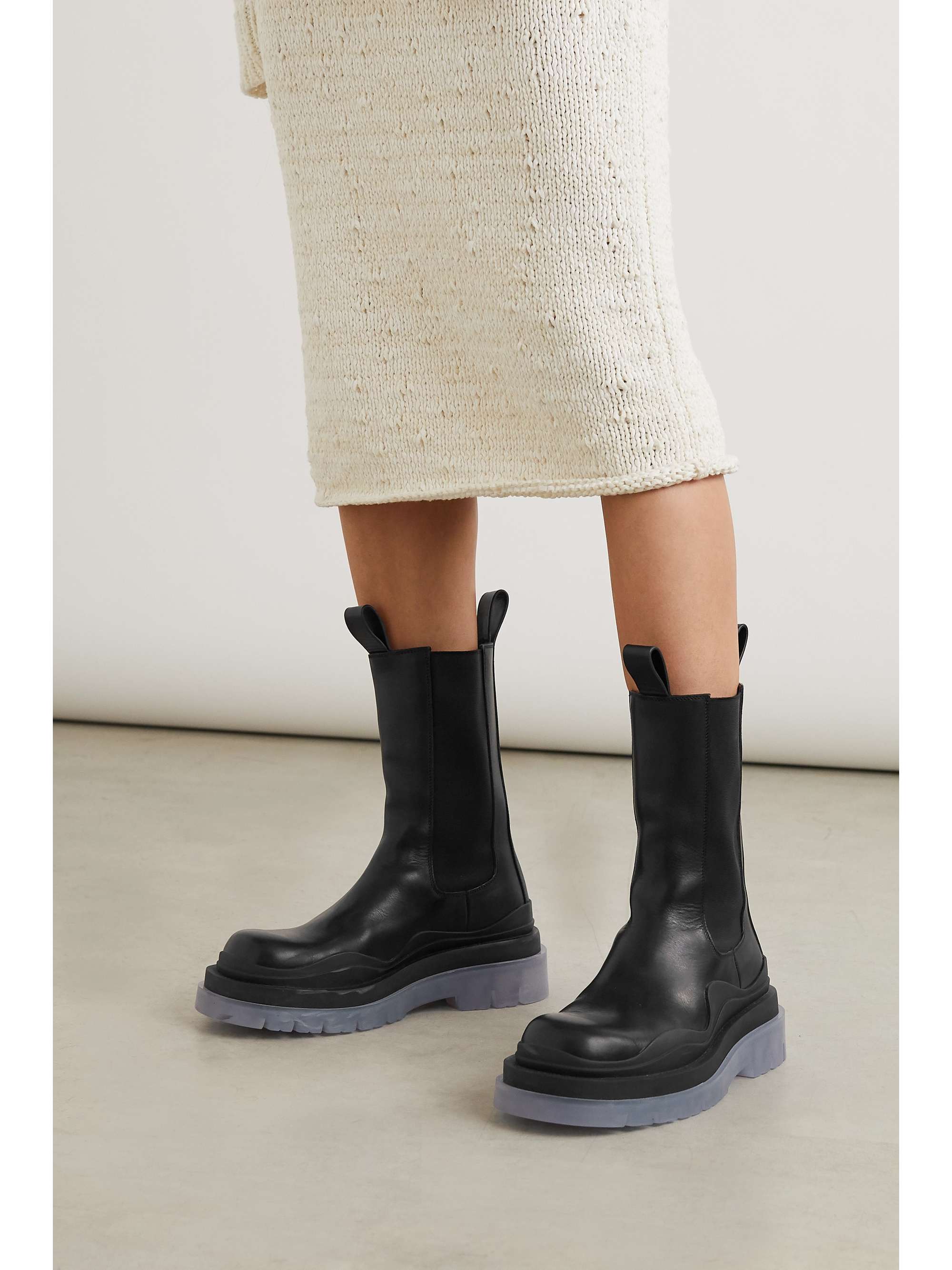 Mus fjer Stræbe Black Tire rubber-trimmed leather Chelsea boots | BOTTEGA VENETA |  NET-A-PORTER