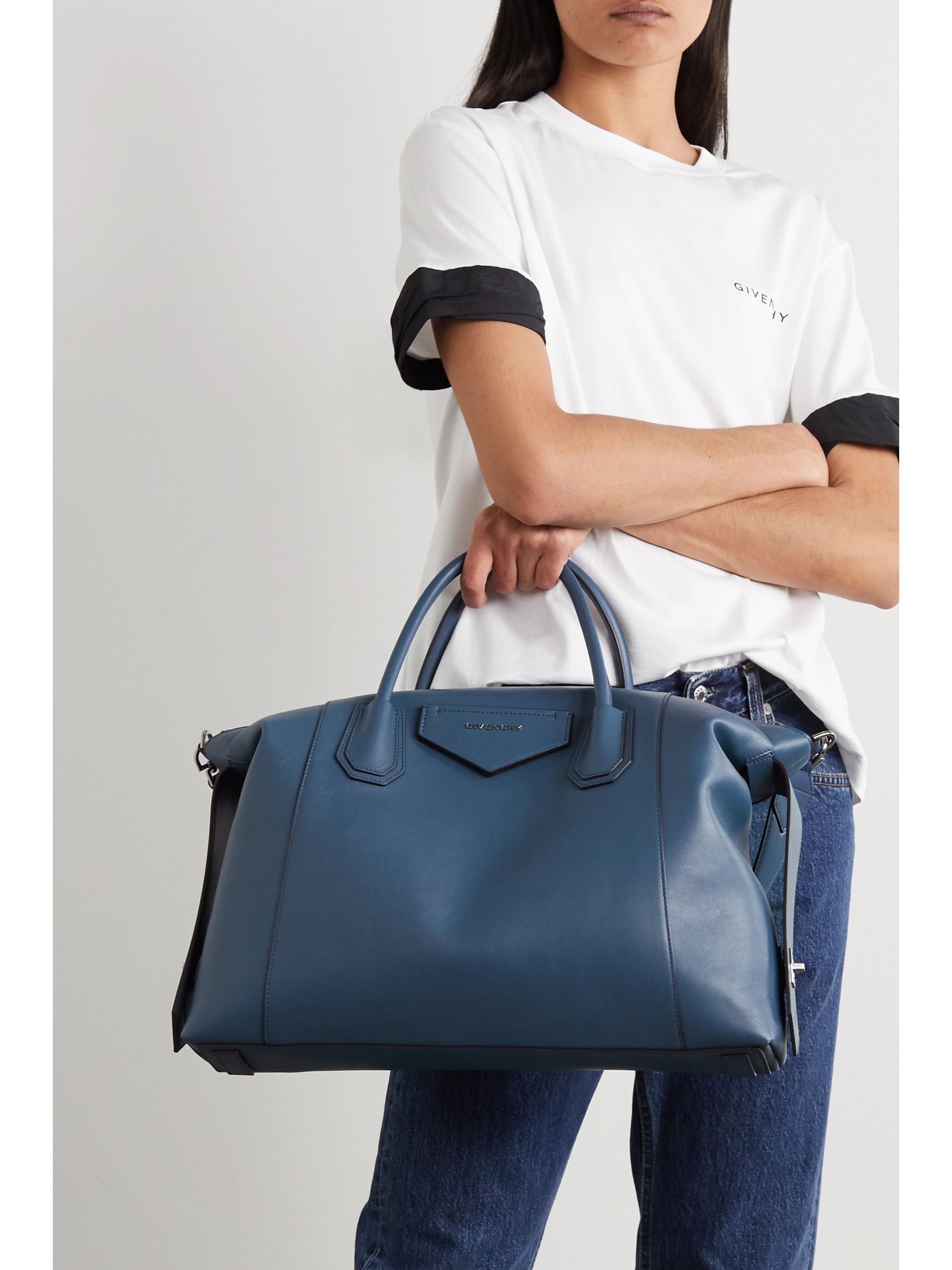 givenchy antigona navy
