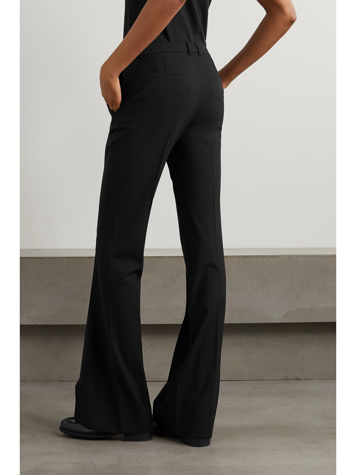 Shop Theory Demitria 4 Stretch-wool Flared Pants In Black